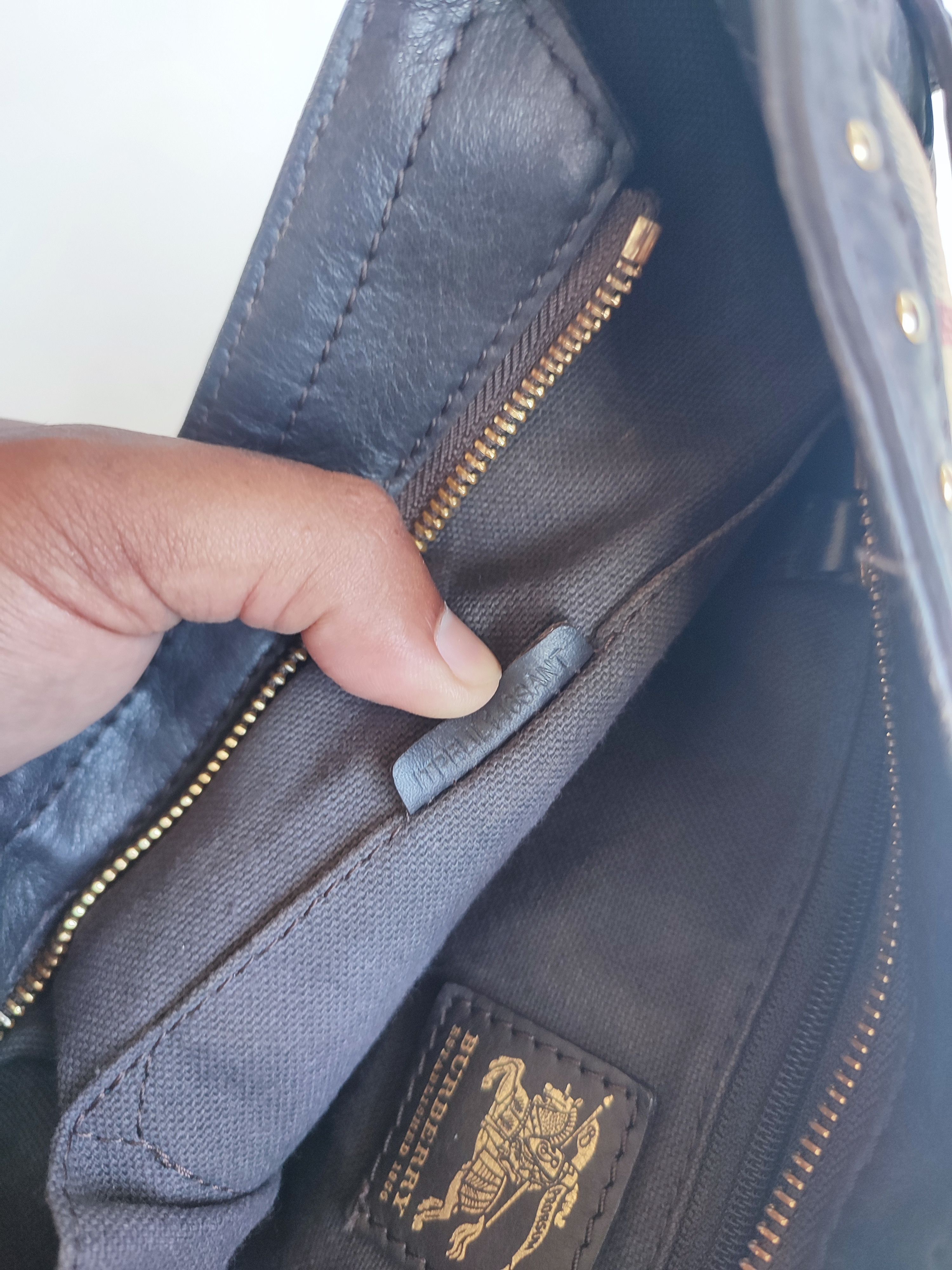 Burberry AUTH BURBERRY NOVA CHECK HOBO BAG Size ONE SIZE - 11 Thumbnail