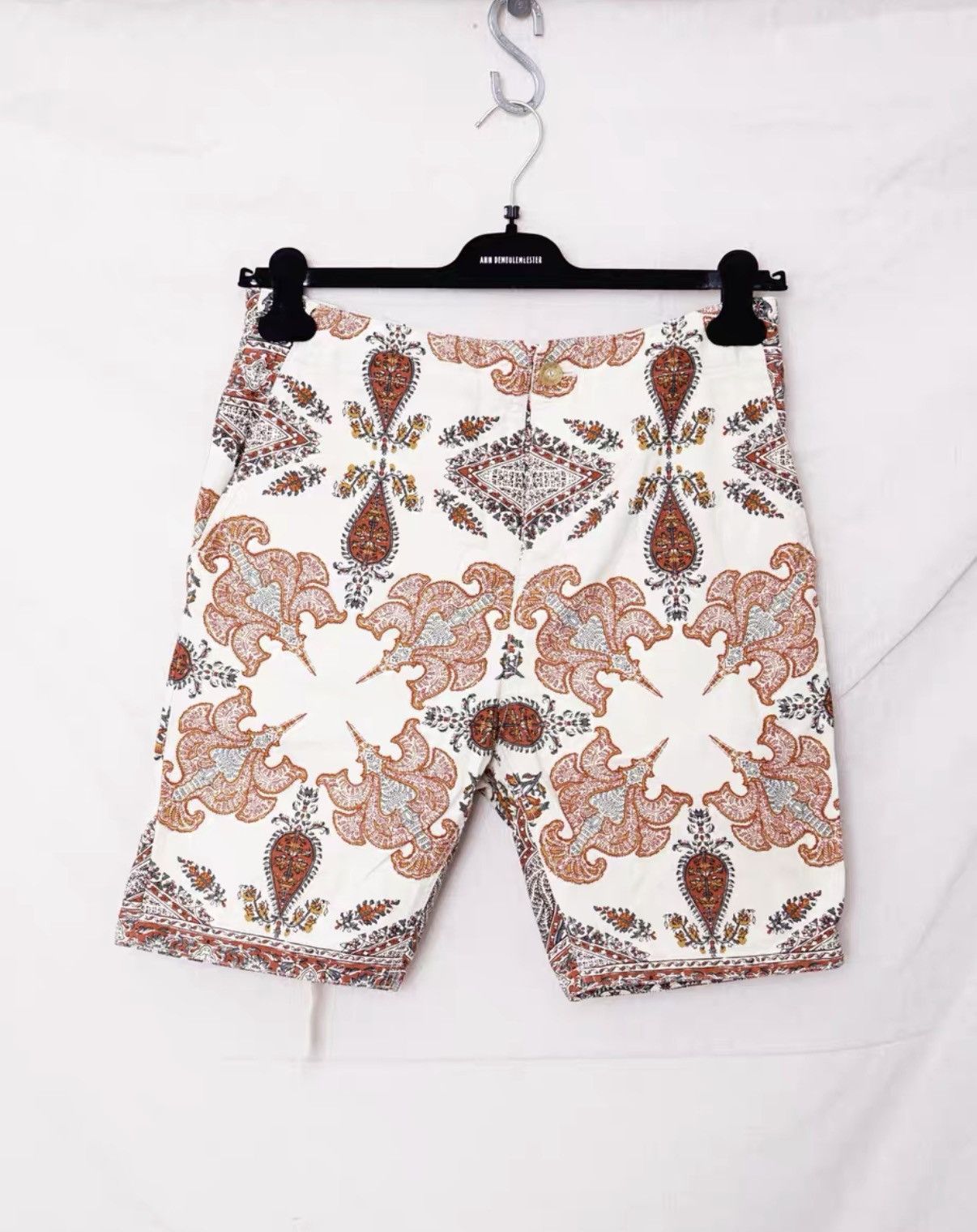 Iroquois Japan Iroquois Ethnic Style Linen-Cotton Blend Shorts Size US 32 / EU 48 - 1 Thumbnail
