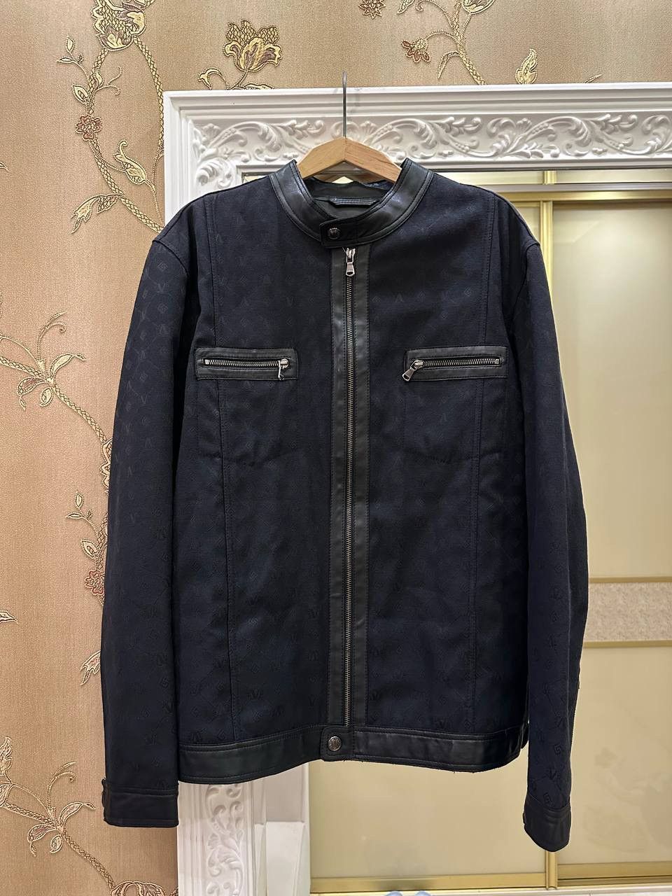 Versace × Vintage Versace Collection Fabric/Leather Jacket Very Rare Size L Size US L / EU 52-54 / 3 - 1 Thumbnail