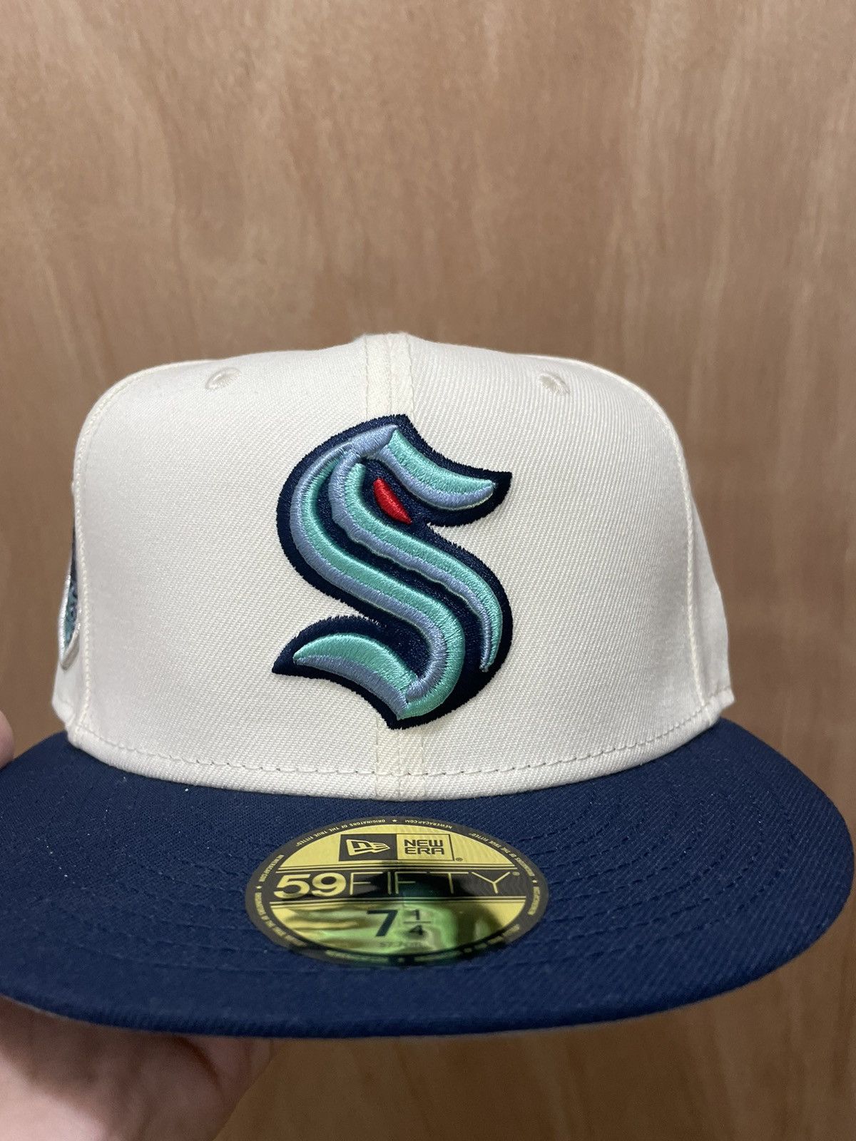 New Era Myfitteds Seattle kraken new era fitted brand new in 7 1/4 Size ONE SIZE - 2 Thumbnail