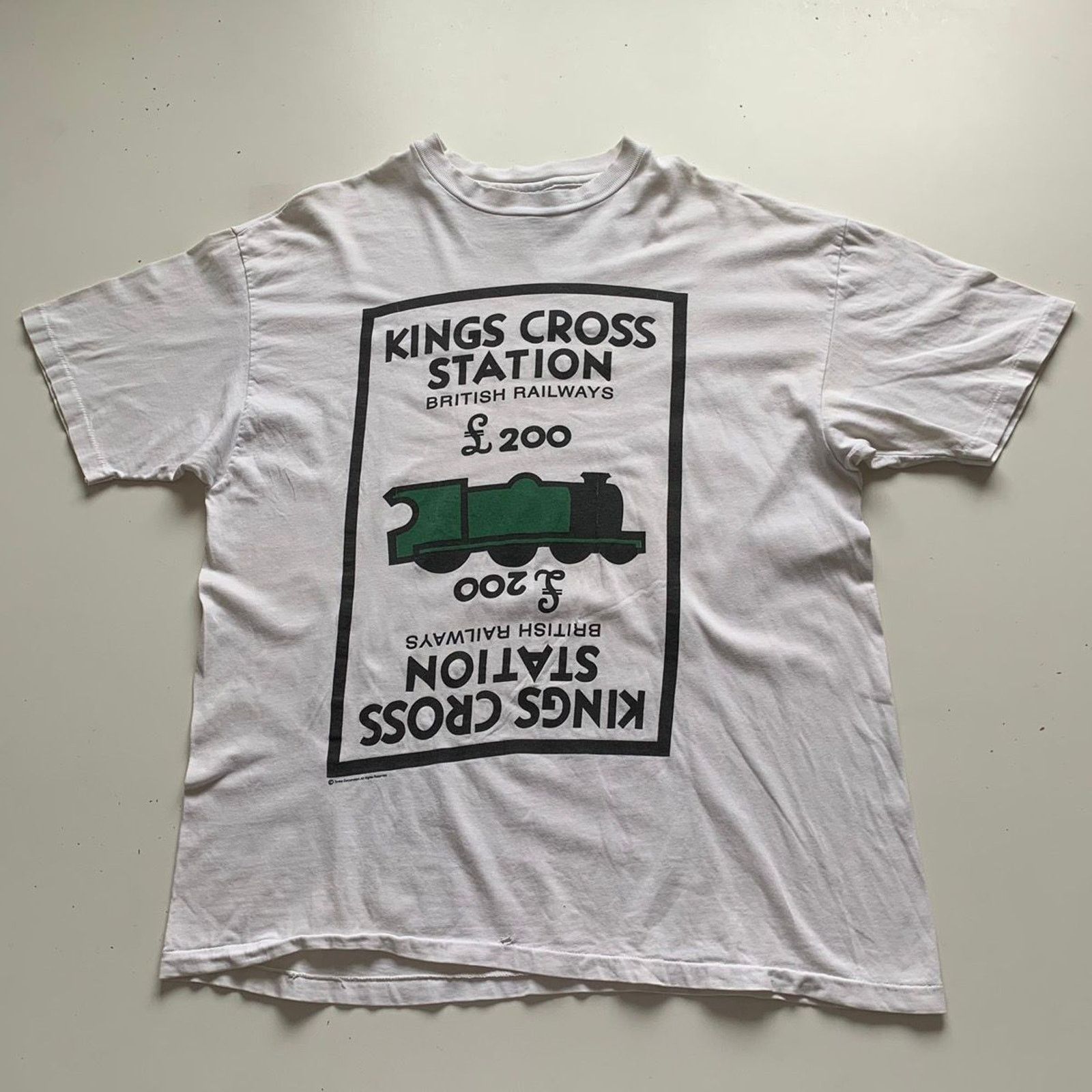 Hanes Vintage 90s Monopoly Kings Cross Station T Shirt XL Hanes Size US XL / EU 56 / 4 - 1 Thumbnail