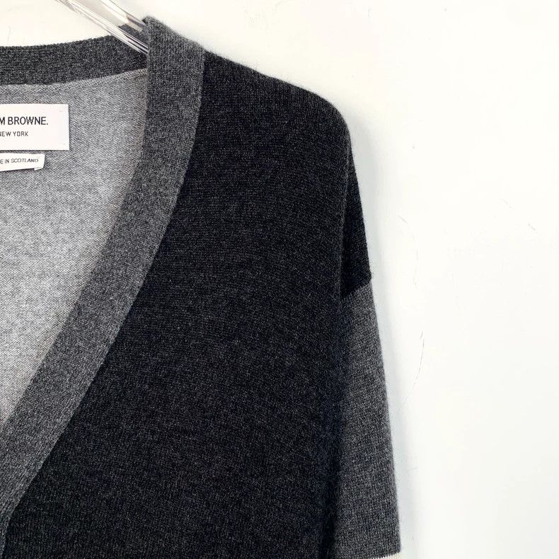 Thom Browne Thom Browne Color-blocking classic four-bar V-neck cashmere Size US L / EU 52-54 / 3 - 3 Thumbnail