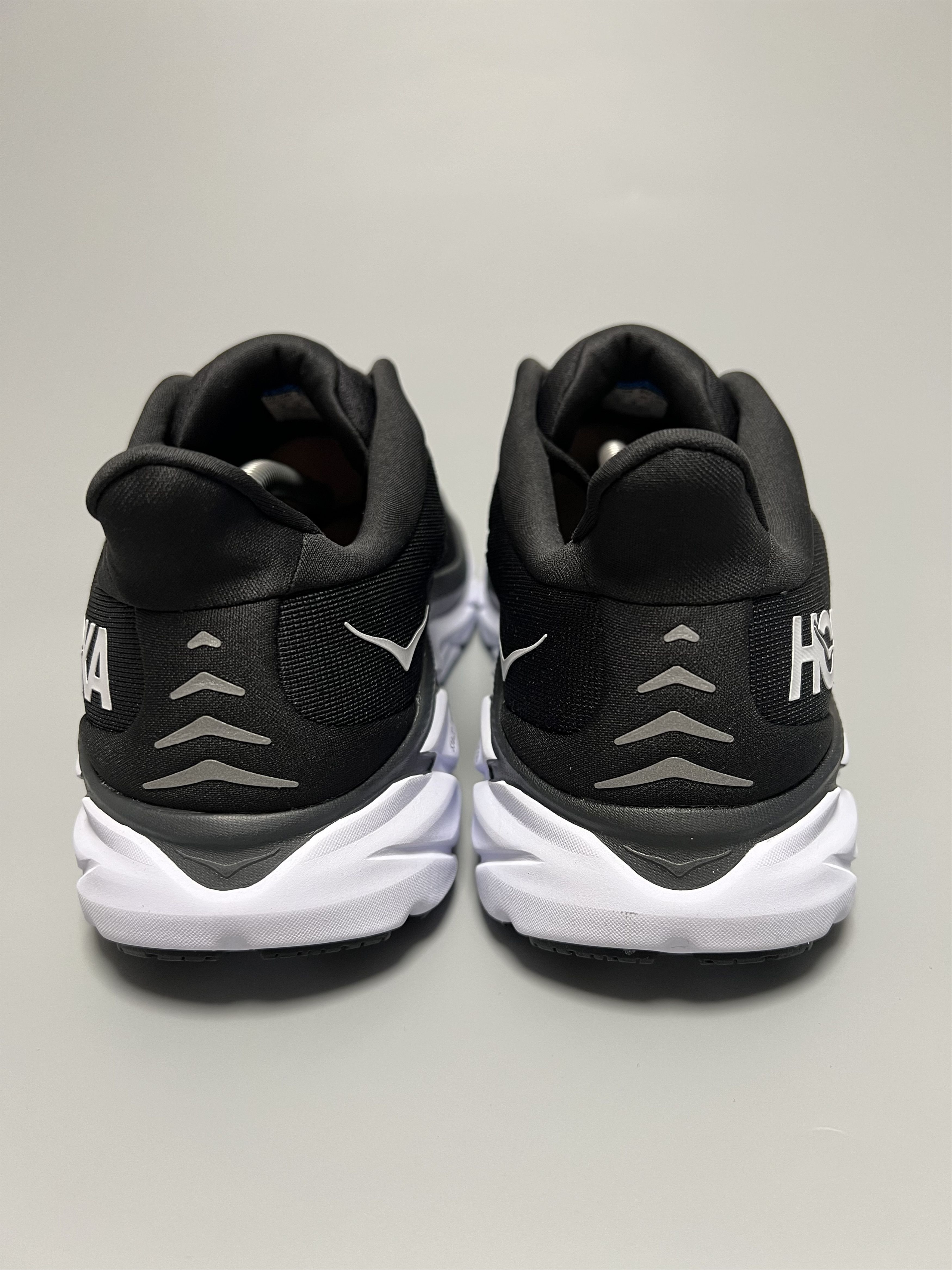 Hoka 10D Hoka One One Clifton 8 Running Shoes Gym Walking Size US 10 / EU 43 - 3 Thumbnail