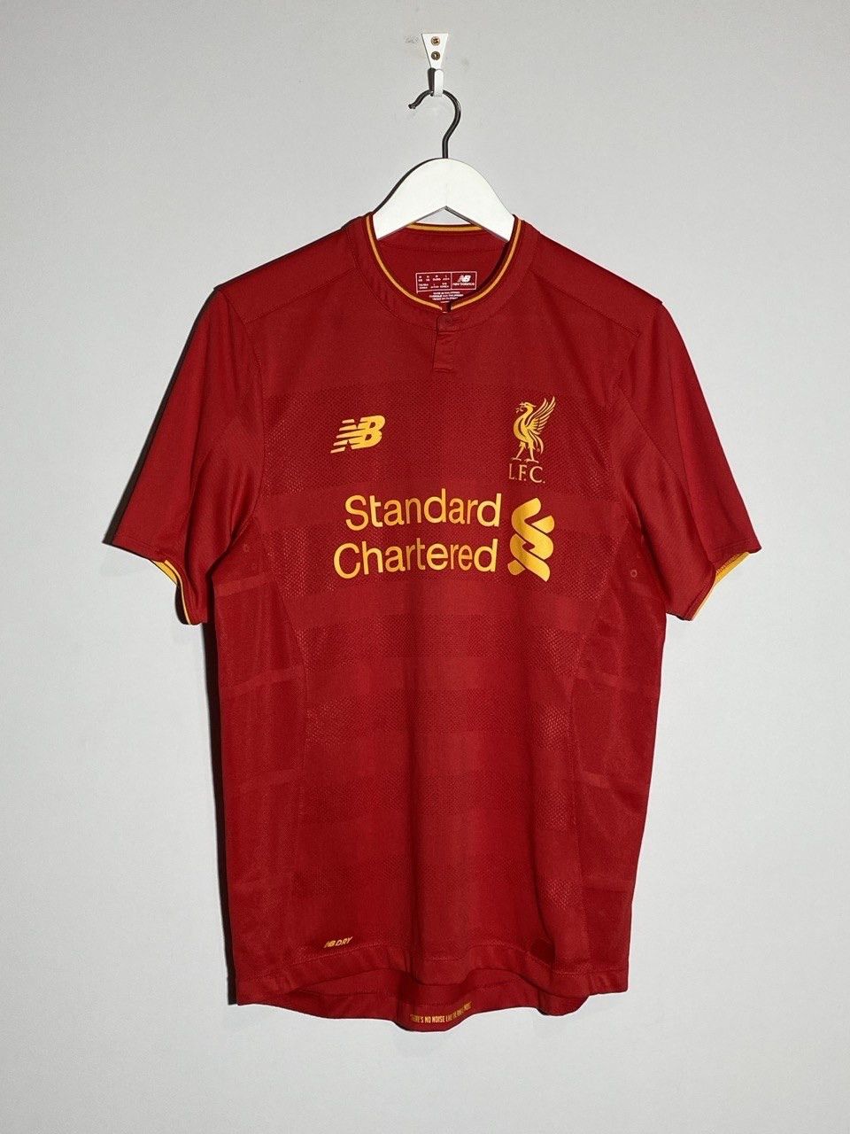 New Balance New Balance Liverpool FC 2016/17 Home Football Shirt Jersey Size US M / EU 48-50 / 2 - 1 Thumbnail