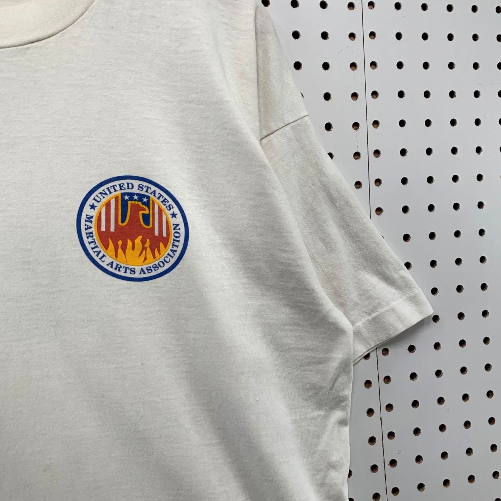 Vintage VINTAGE Martial Arts Association T Shirt Mens XL White Single Stitch 90s USA Size US M / EU 48-50 / 2 - 4 Thumbnail