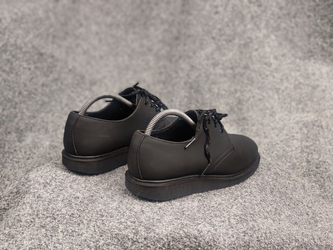 Dr. Martens Dr. martens torriano softy t oxford Low Leather Unisex Shoes Size US 6 / EU 39 - 11 Thumbnail