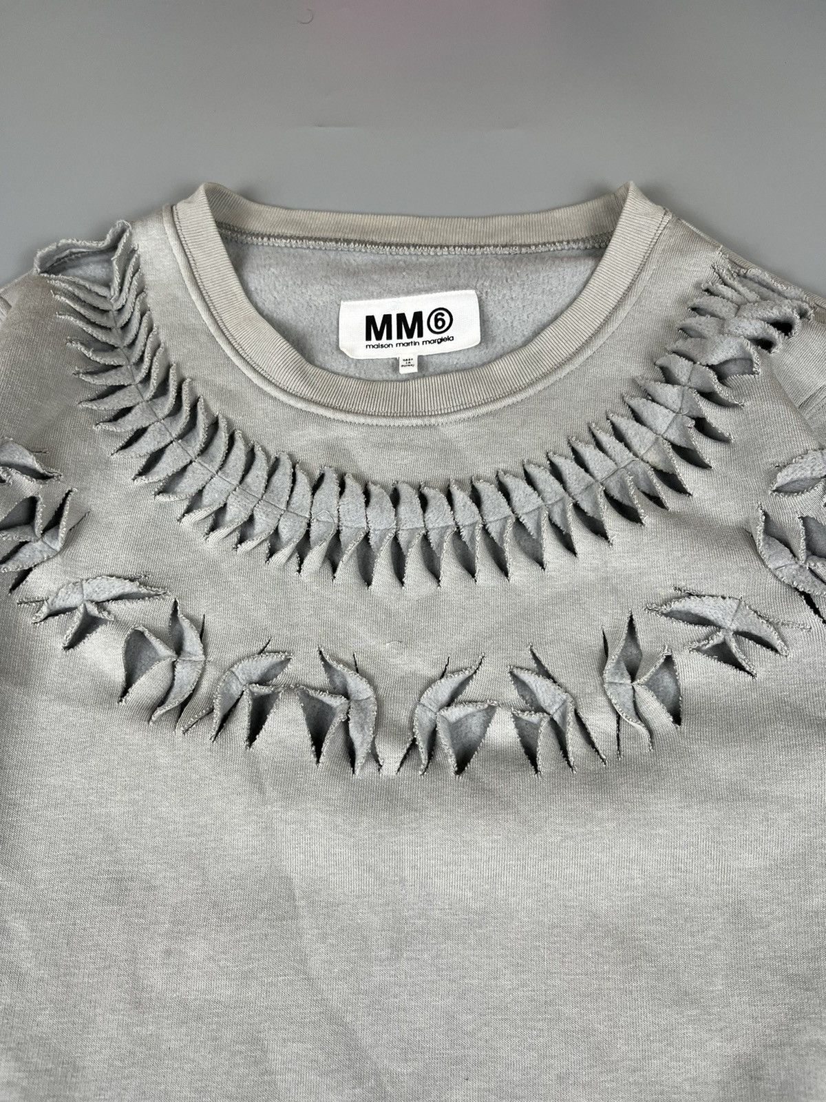 Maison Margiela Mm6 - AW/12 Ripped Sweat Shirt Size S / US 4 / IT 40 - 3 Thumbnail