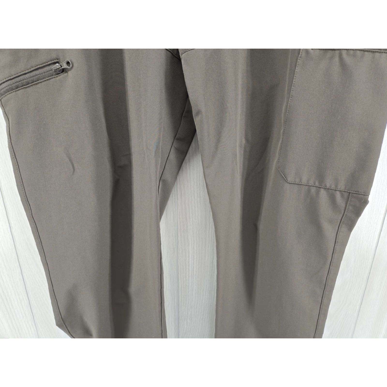 Vintage VINTAGE Magellan Outdoors Classic Fit Moisture Wicking Cargo Dark Green Pants 38x33 Size US 38 / EU 54 - 5 Thumbnail