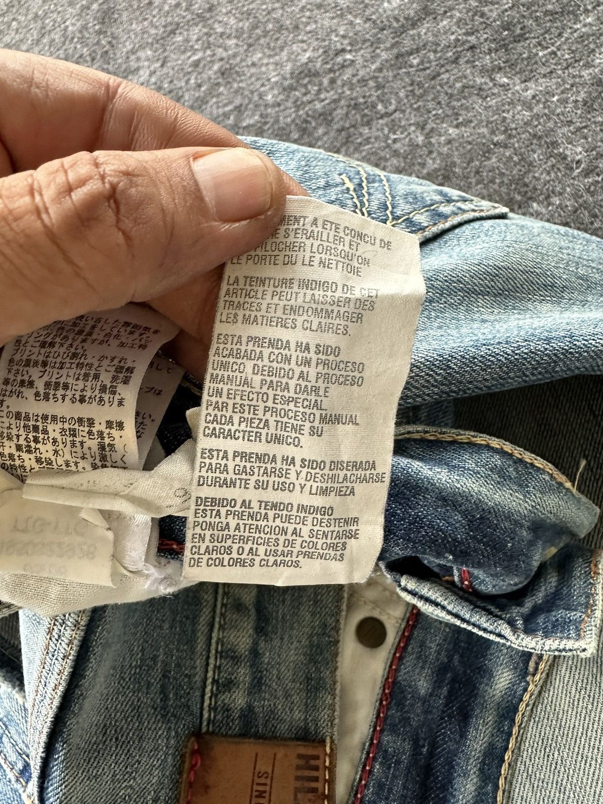 Tommy Hilfiger Tommy Hilfiger Heritage Worn Distressed Denim D453 Size US 30 / EU 46 - 18 Thumbnail
