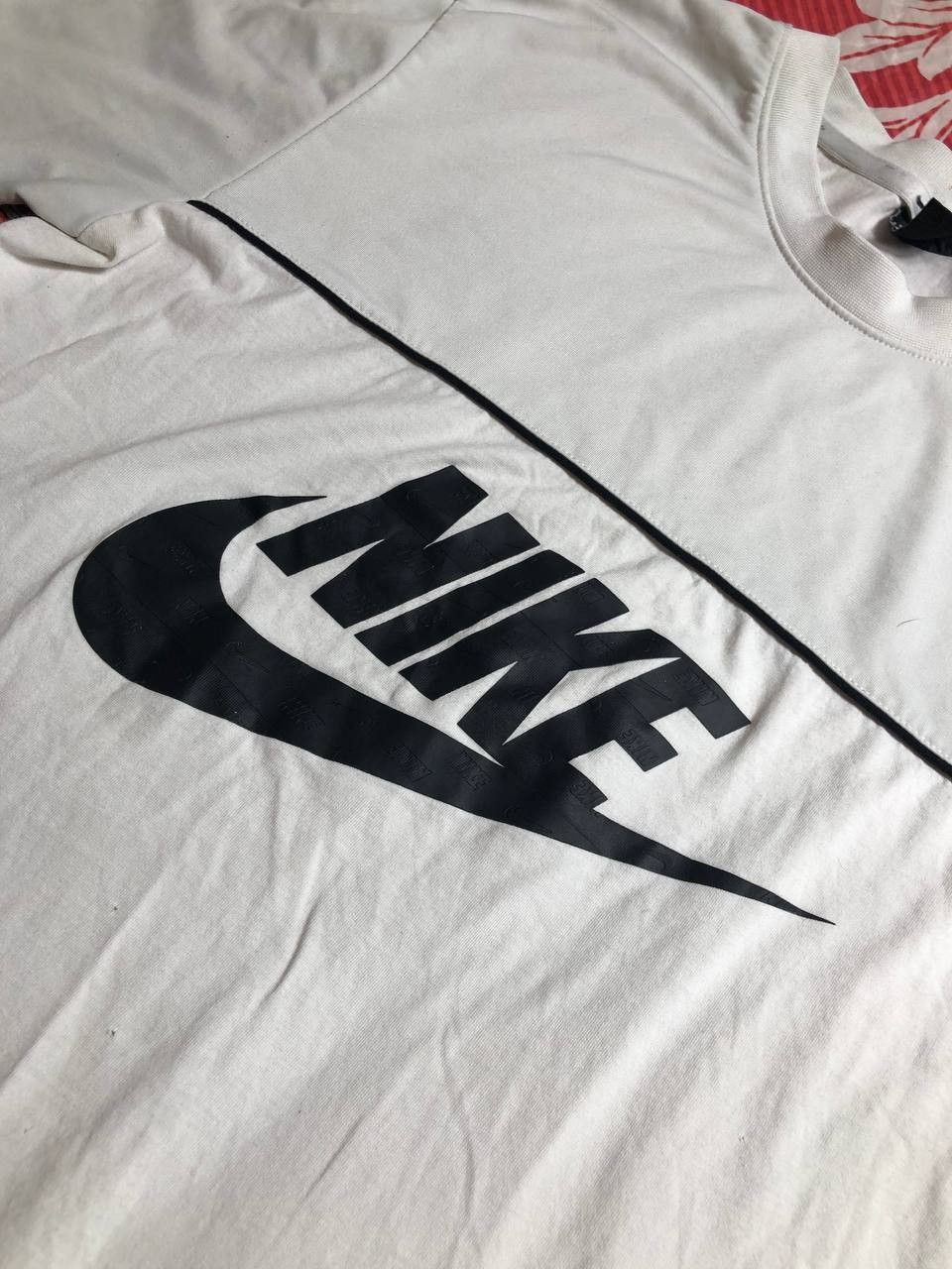 Nike × Vintage 90s Nike Central Swoosh Vintage Y2K Oversized Retro T-Shirt Size US M / EU 48-50 / 2 - 7 Thumbnail