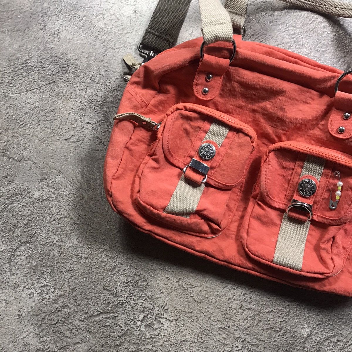 Vintage Vintage Y2K Red Crossbody Pocket Bag Japanese Streetwear OS Size ONE SIZE - 2 Thumbnail