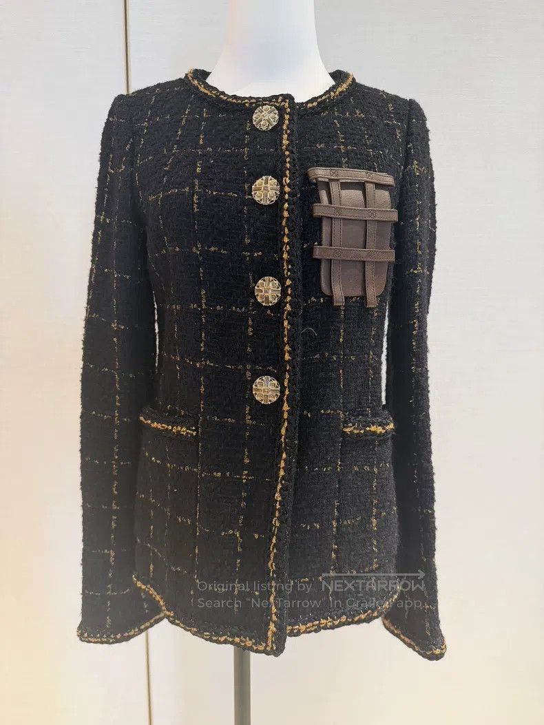 Chanel Chanel 16-year-old black and gold chair series jacket Size XS / US 0-2 / IT 36-38 - 1 Thumbnail
