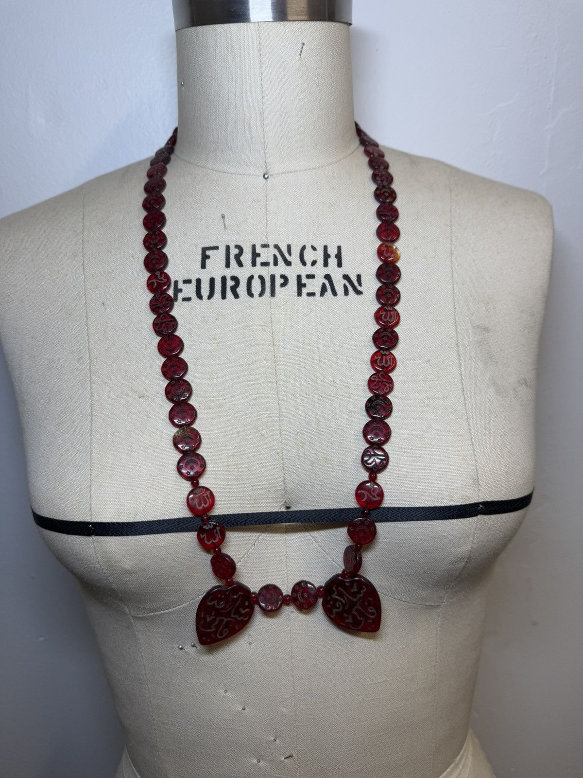 Vintage Vintage red glass Hajj beads Arabic Muslim double sided RARE Size ONE SIZE - 2 Thumbnail