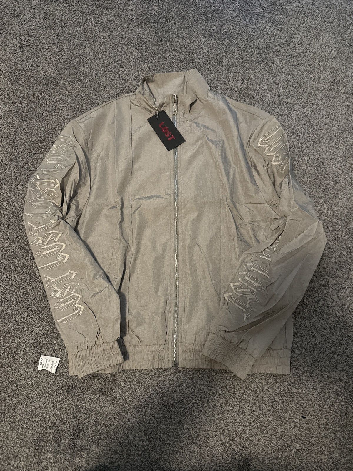 LOST INTRICACY 🔥BNWT Lost Intricacy Track Jacket - size small 🔥 Size US S / EU 44-46 / 1 - 1 Thumbnail