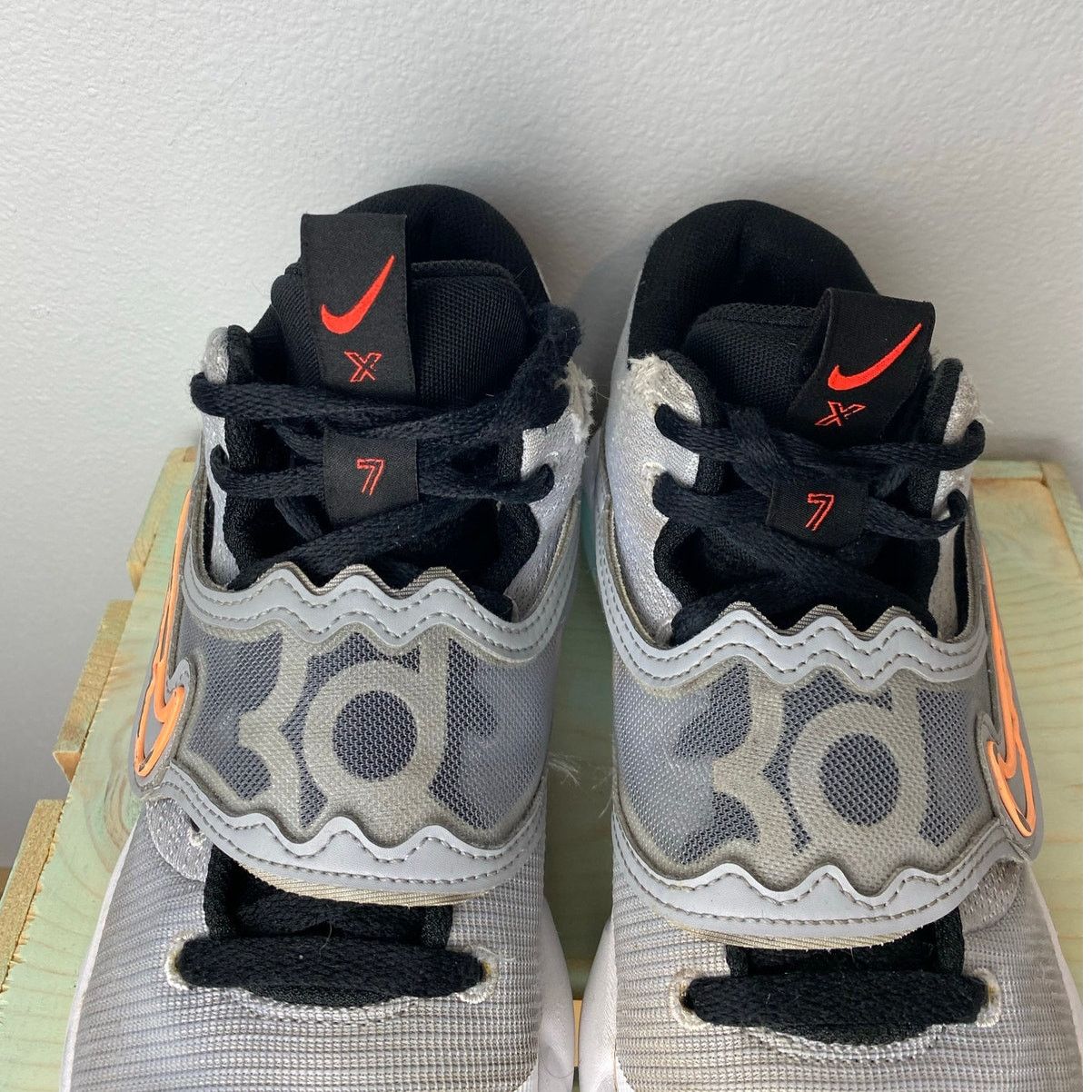 Nike Nike KD Trey 5 Men Sz 8, Wolf Gray Basketball Shoes Size US 8 / EU 41 - 3 Thumbnail