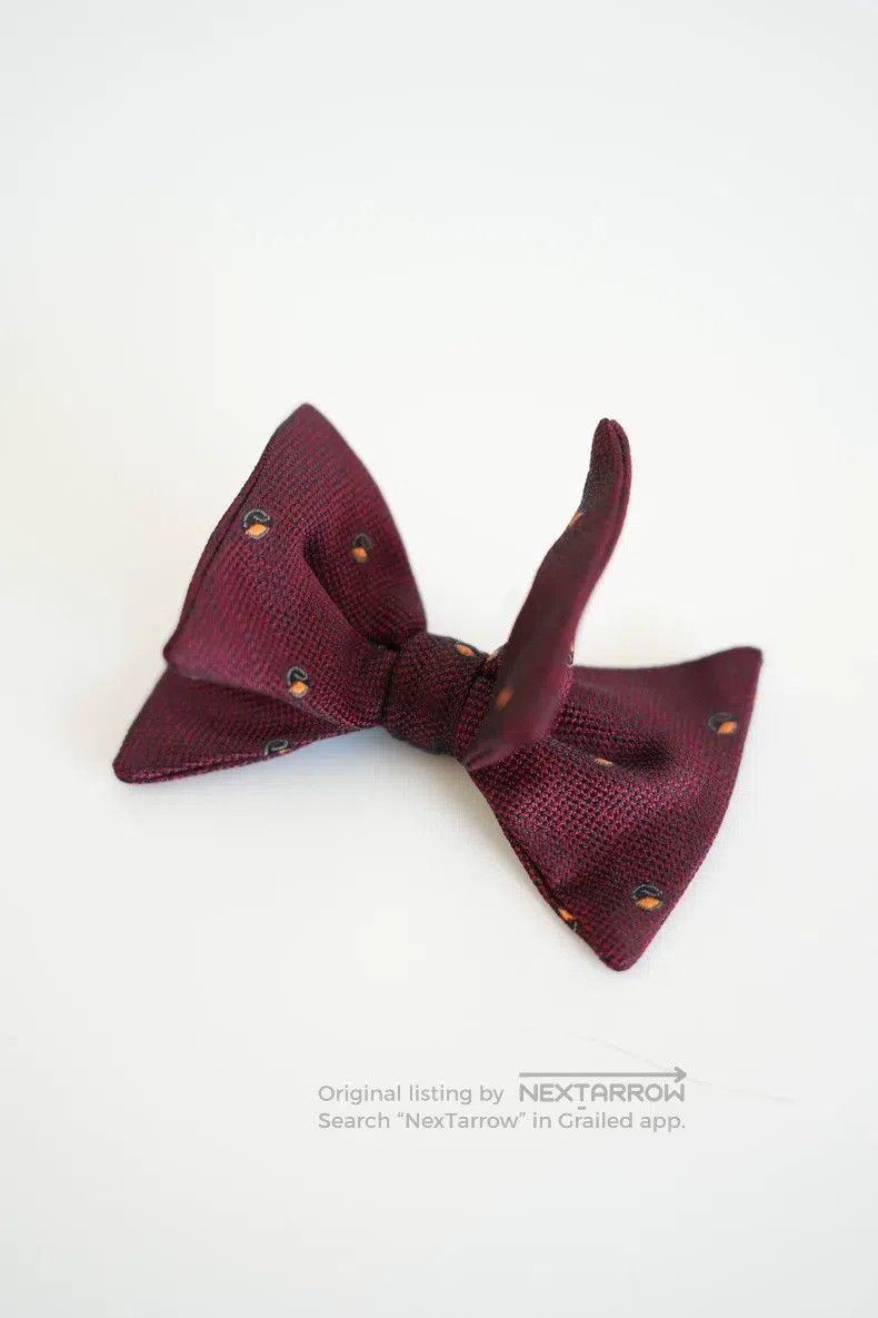 Yohji Yamamoto Yohji Yamamoto Burgundy Silk Bow Tie Size ONE SIZE - 2 Thumbnail