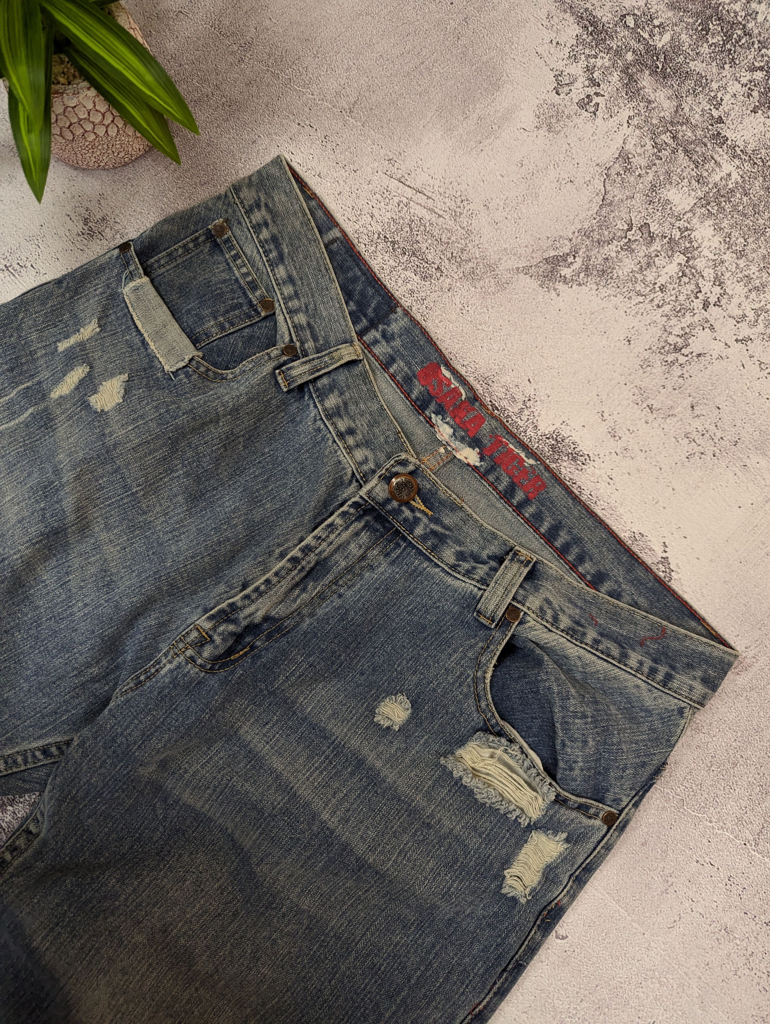 Japanese Brand Osaka Tiger Japanese Distressed Light Blue Jeans Mens Sz 38R Size US 38 / EU 54 - 19 Thumbnail