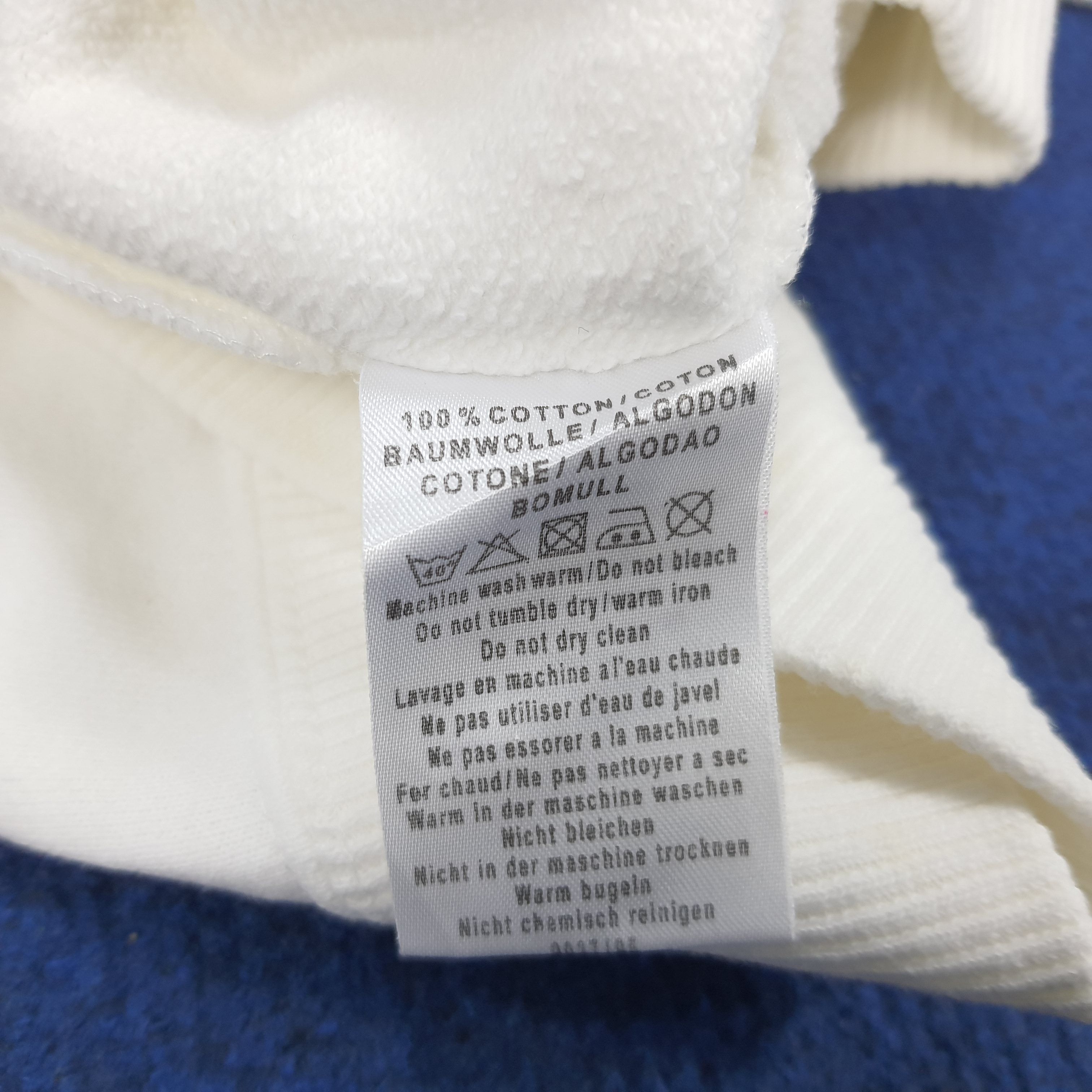 Burberry × Vintage Vintage Burberrys of London Spell Out Sweatshirt Size US M / EU 48-50 / 2 - 7 Thumbnail