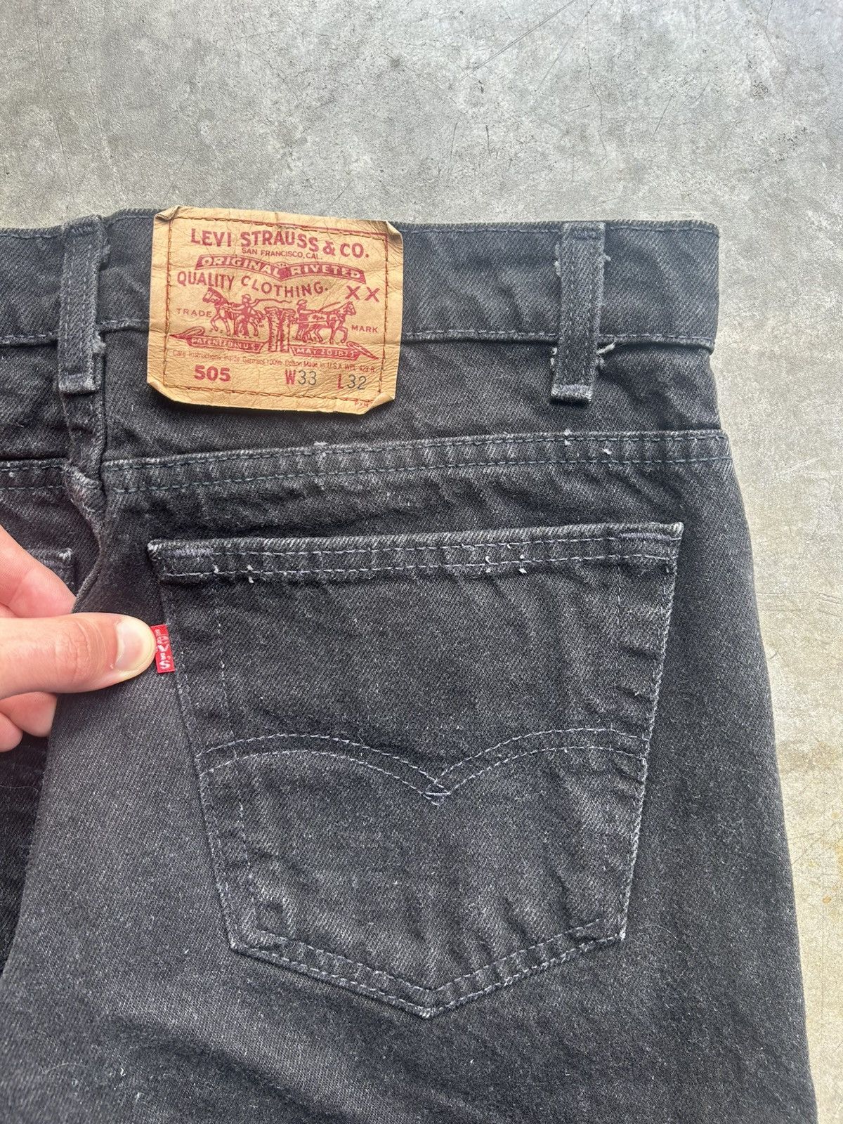 Levi's Vintage Early 1990s 505 Dark Wash Levi’s Size US 33 - 3 Thumbnail