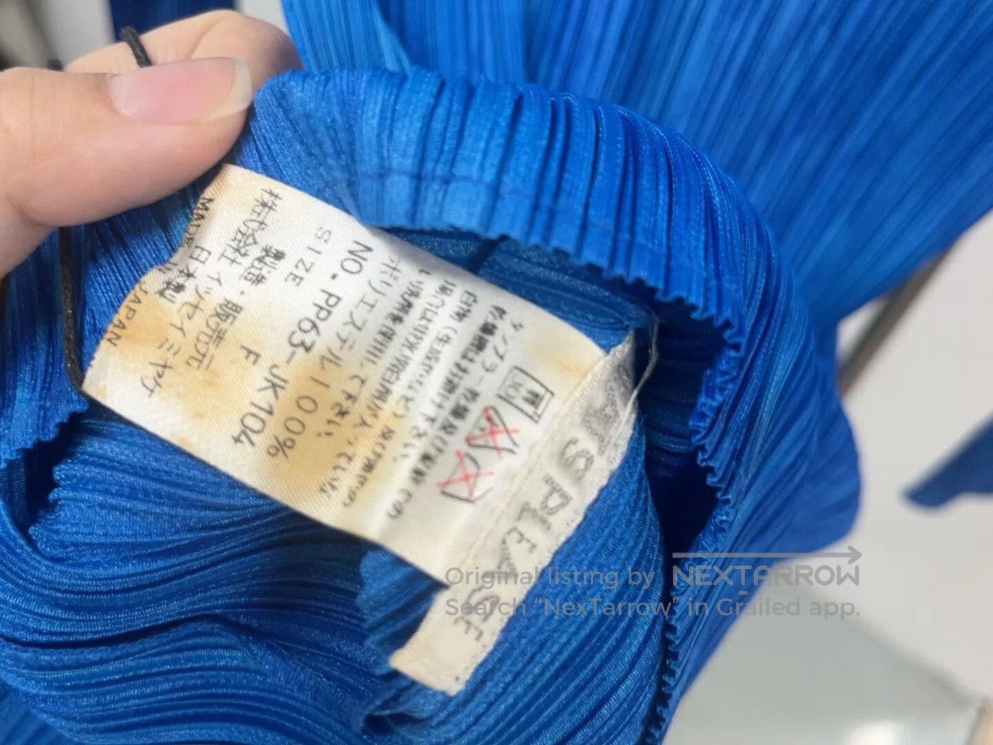 Issey Miyake Issey Miyake Blue Pleated Top with Turtleneck. Size M / US 6-8 / IT 42-44 - 2 Thumbnail