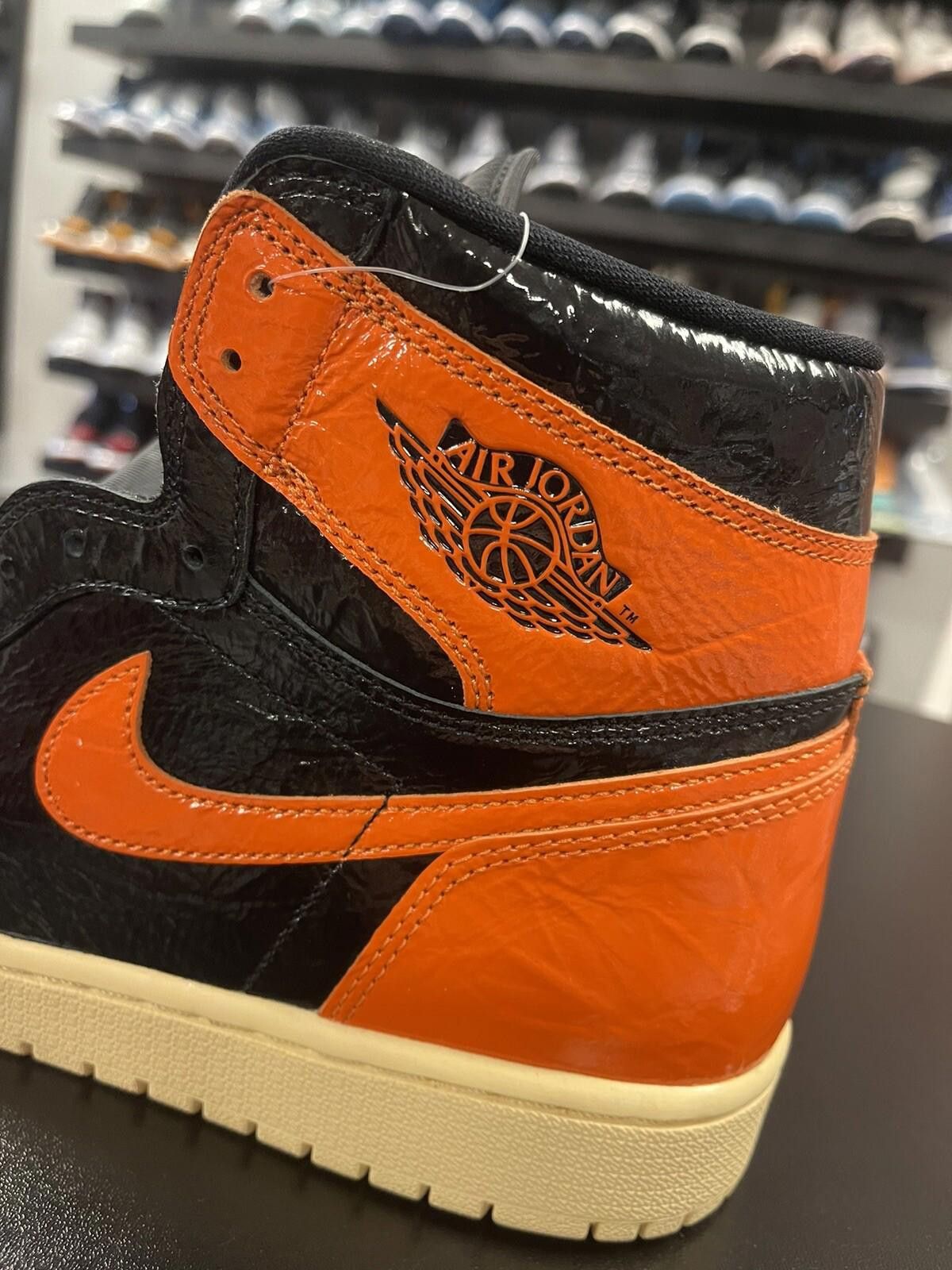 Jordan Brand Size 10.5 - Nike Air Jordan 1 Retro High Shattered Backboard Size US 10.5 / EU 43-44 - 3 Thumbnail