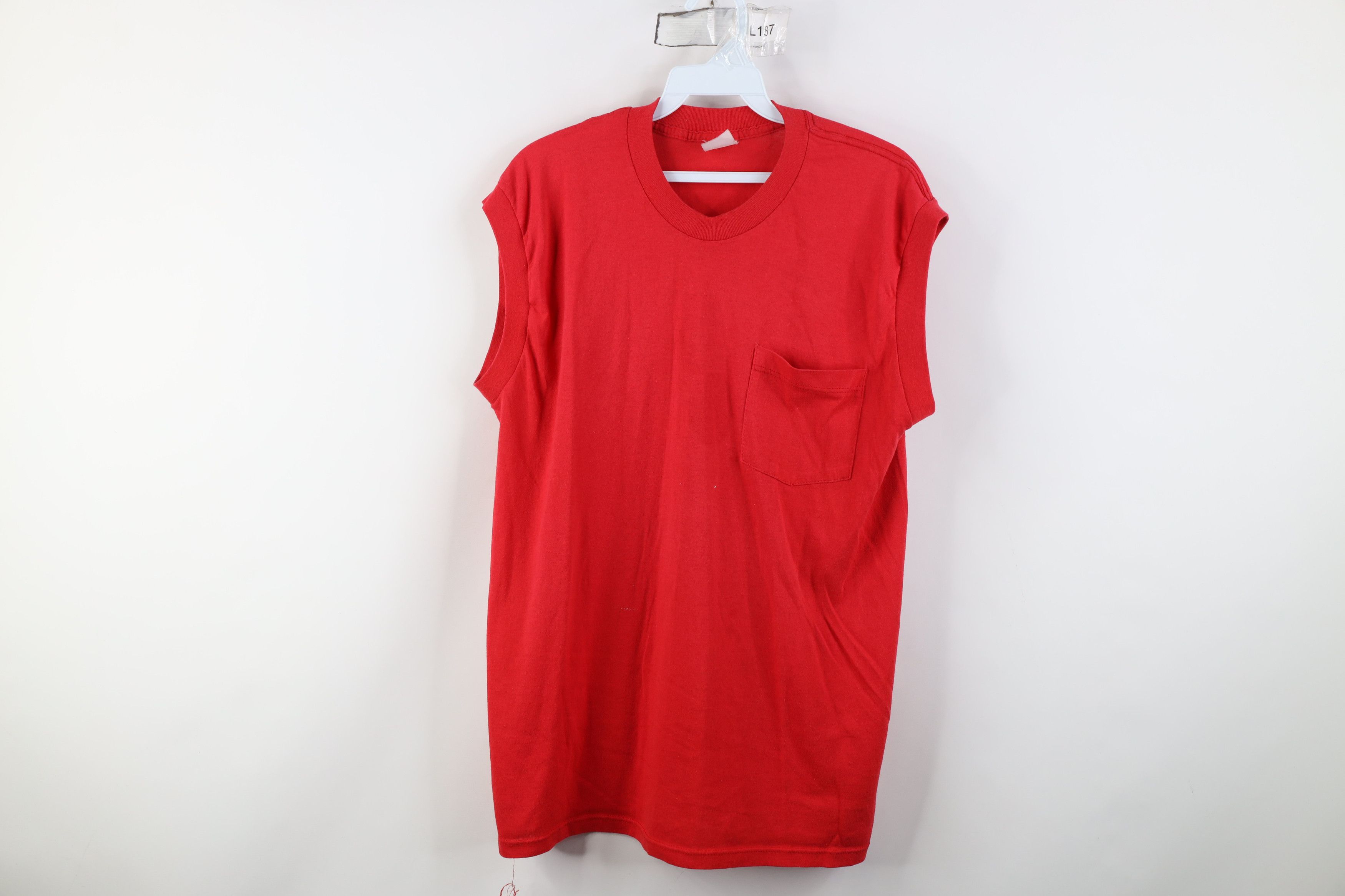 Vintage Vintage 90s Streetwear Blank Sleeveless Muscle T-Shirt Red Size US L / EU 52-54 / 3 - 1 Thumbnail