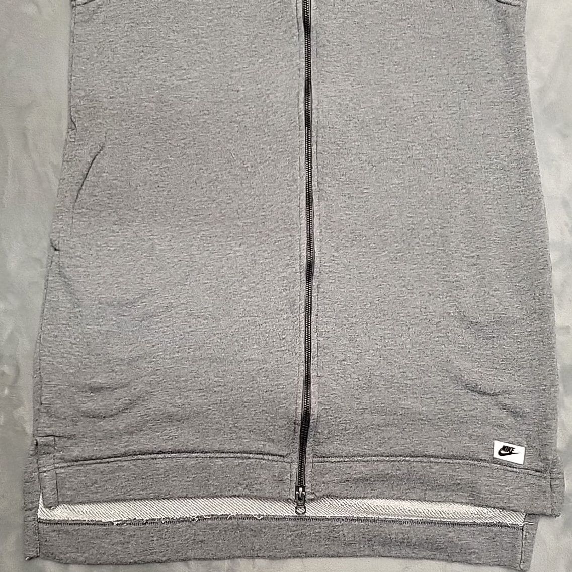 Nike Nike Sweatshirt Vest Dress Womens Large Gray Athleisure Stretch Performance Size L / US 10 / IT 46 - 2 Thumbnail