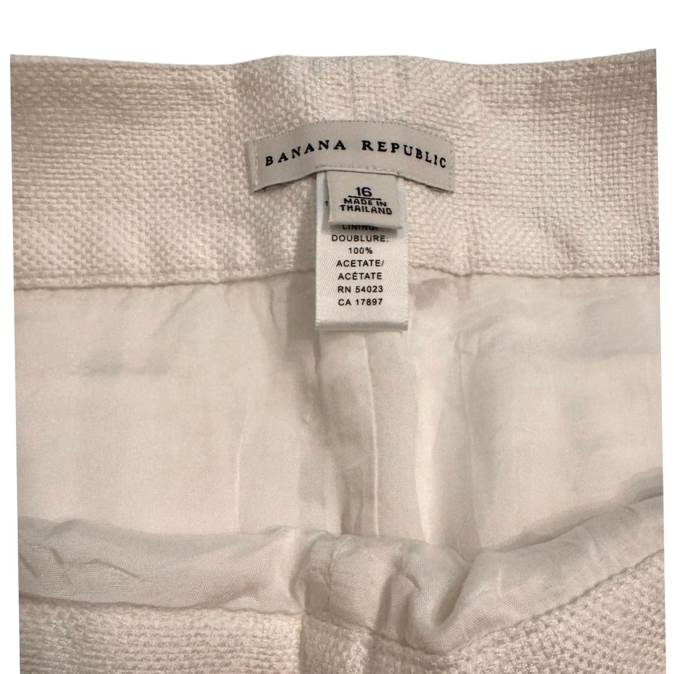 Banana Republic Banana Republic Women's White Button Shorts Size 16 Lined Cuffed Flat Front Size 38" / US 16 / IT 52 - 3 Thumbnail