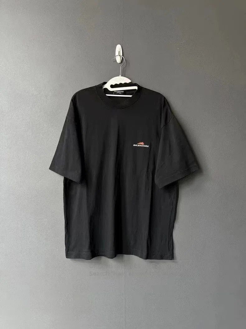Balenciaga Balenciaga Embroidered Short Sleeve Tee. Size US S / EU 44-46 / 1 - 1 Thumbnail