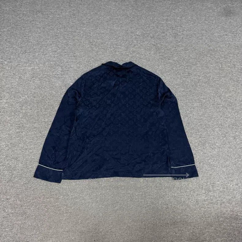 Louis Vuitton Louis Vuitton Supreme co-branded full print silk shirt Size US M / EU 48-50 / 2 - 2 Thumbnail