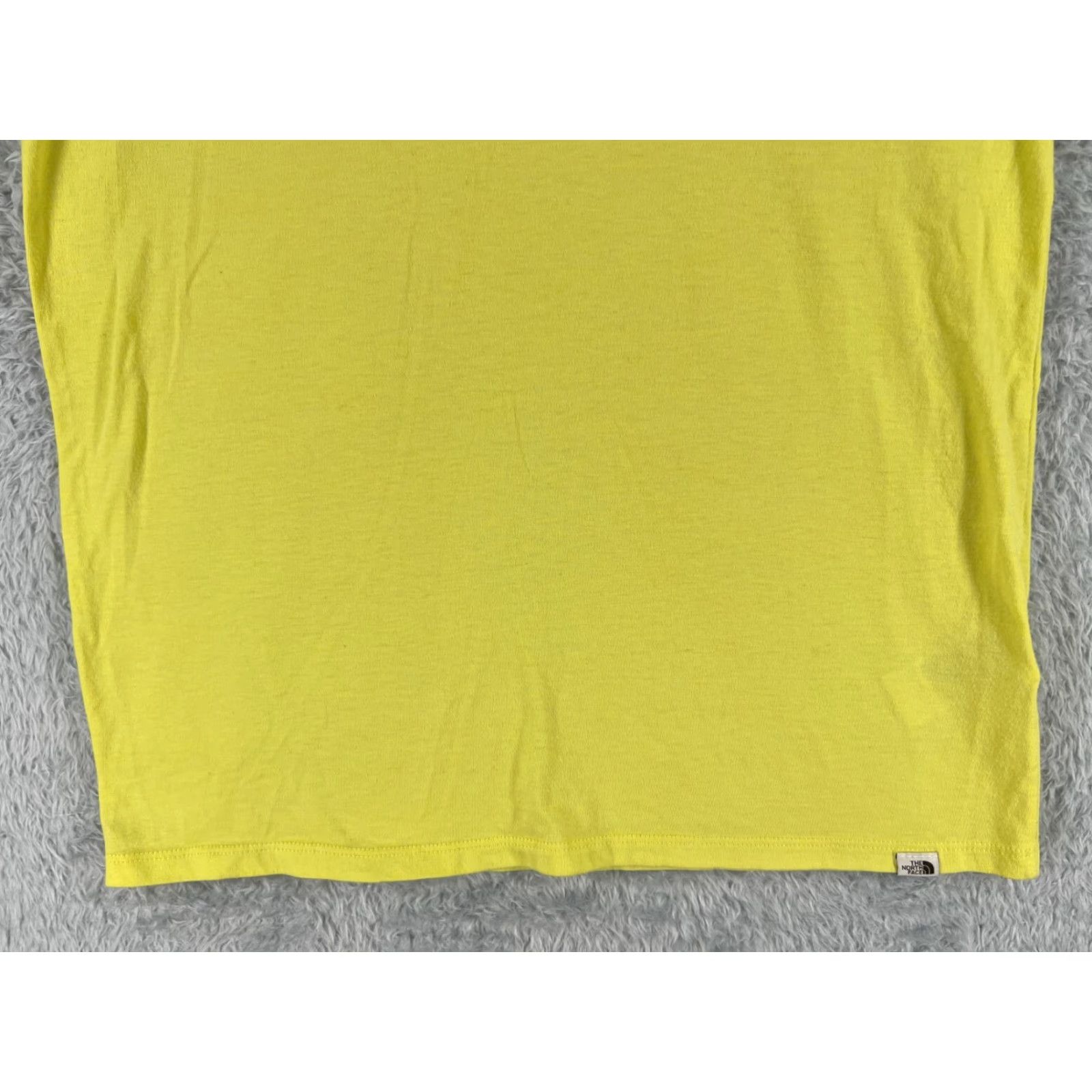 The North Face The North Face Shirt Women Small Yellow Short Sleeve Crew San Francisco Poly Tri Size S / US 4 / IT 40 - 5 Thumbnail