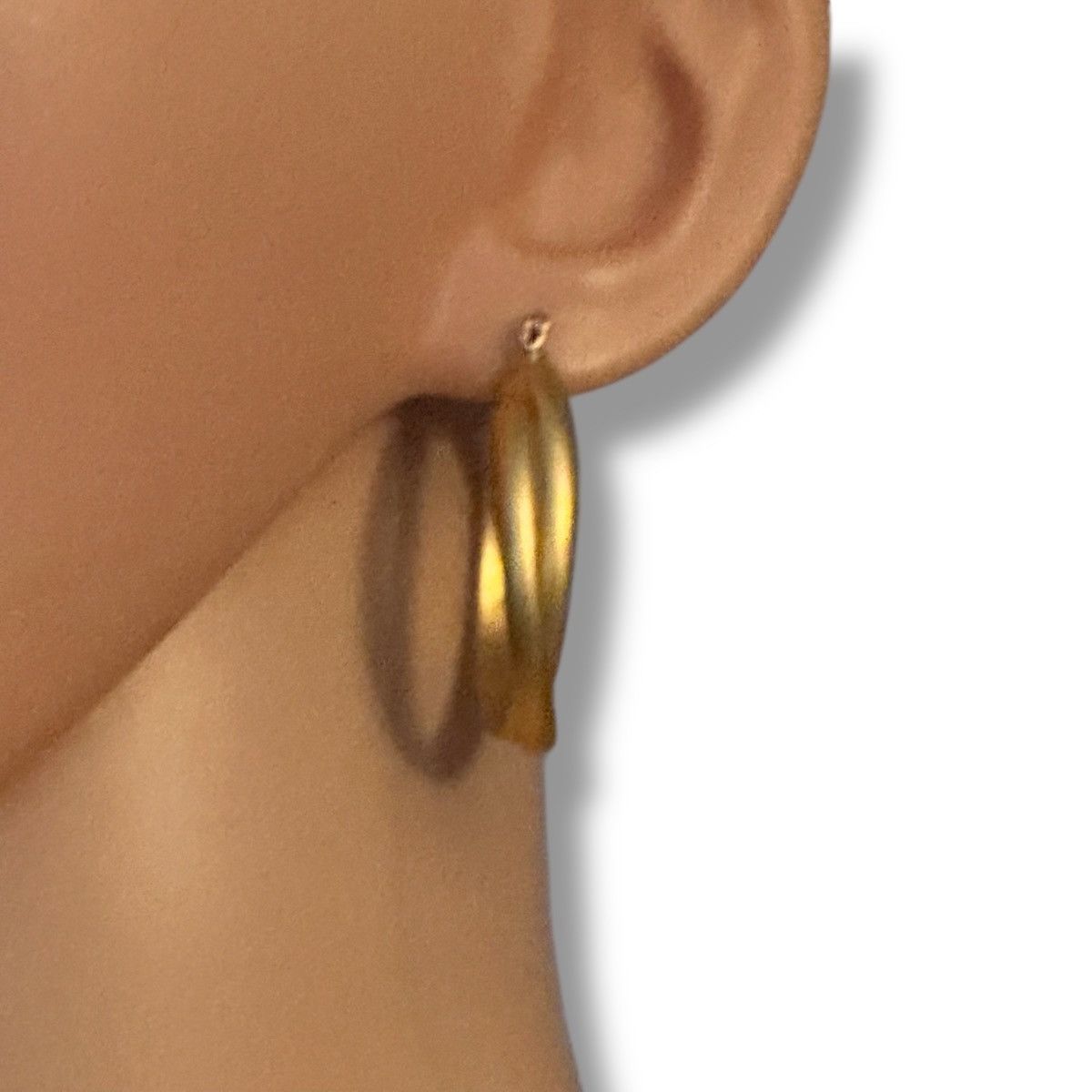 Other Brushed gold tone intertwined hoop earrings Size ONE SIZE - 3 Thumbnail