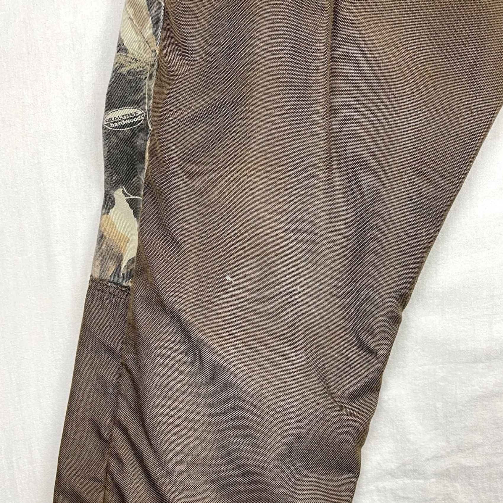 Wrangler VINTAGE Wrangler Pro Gear Pants Mens 40x30 RealTree Woodland Camo Brush Guard Hunting Jeans 5-Pocket Mens Green Camouflage Denim Cotton Wool? Size US 40 / EU 56 - 4 Thumbnail
