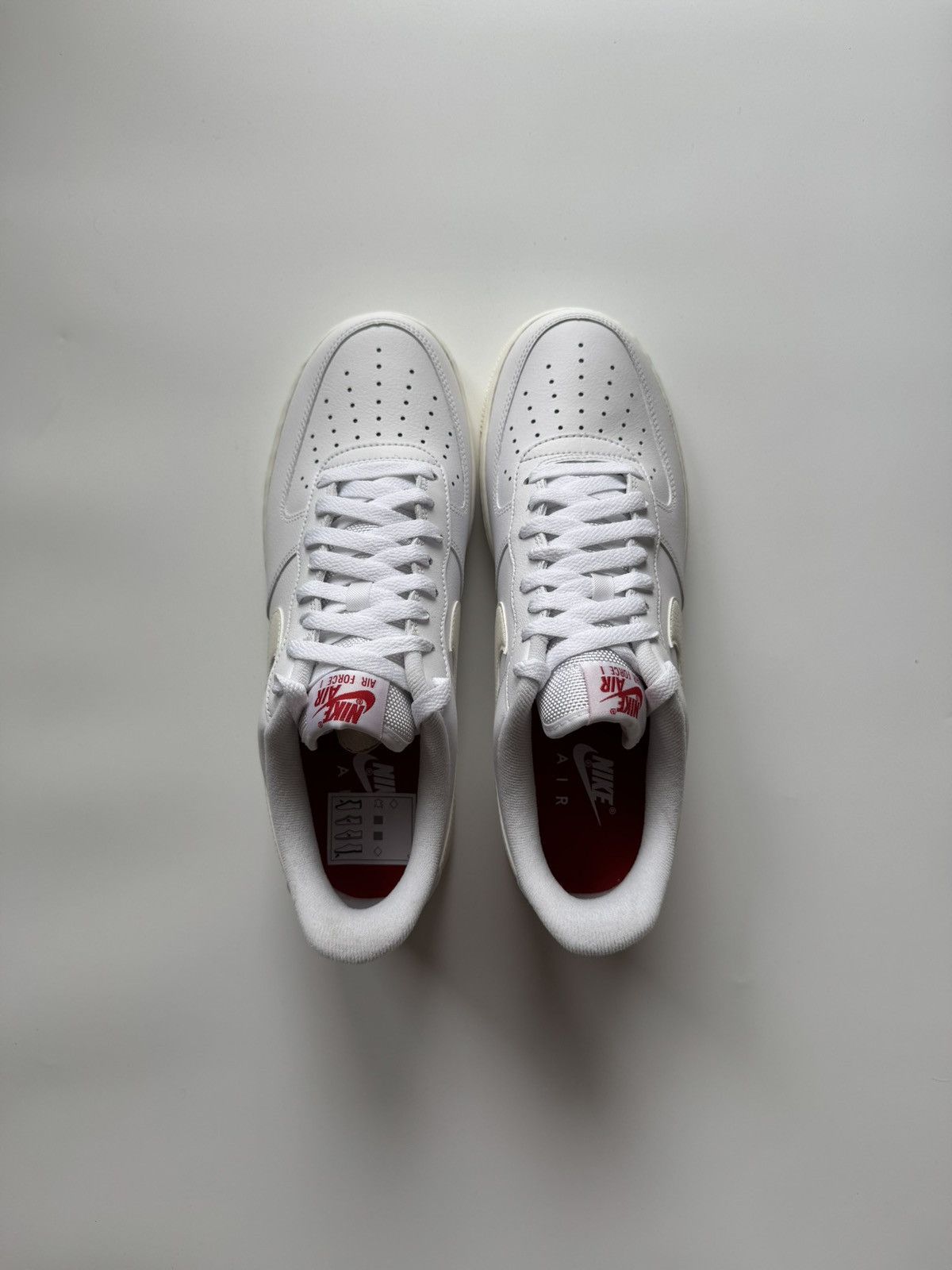 Nike Nike Air Force 1 Low Valentine’s Day sneakers Size US 9.5 / EU 42-43 - 5 Thumbnail
