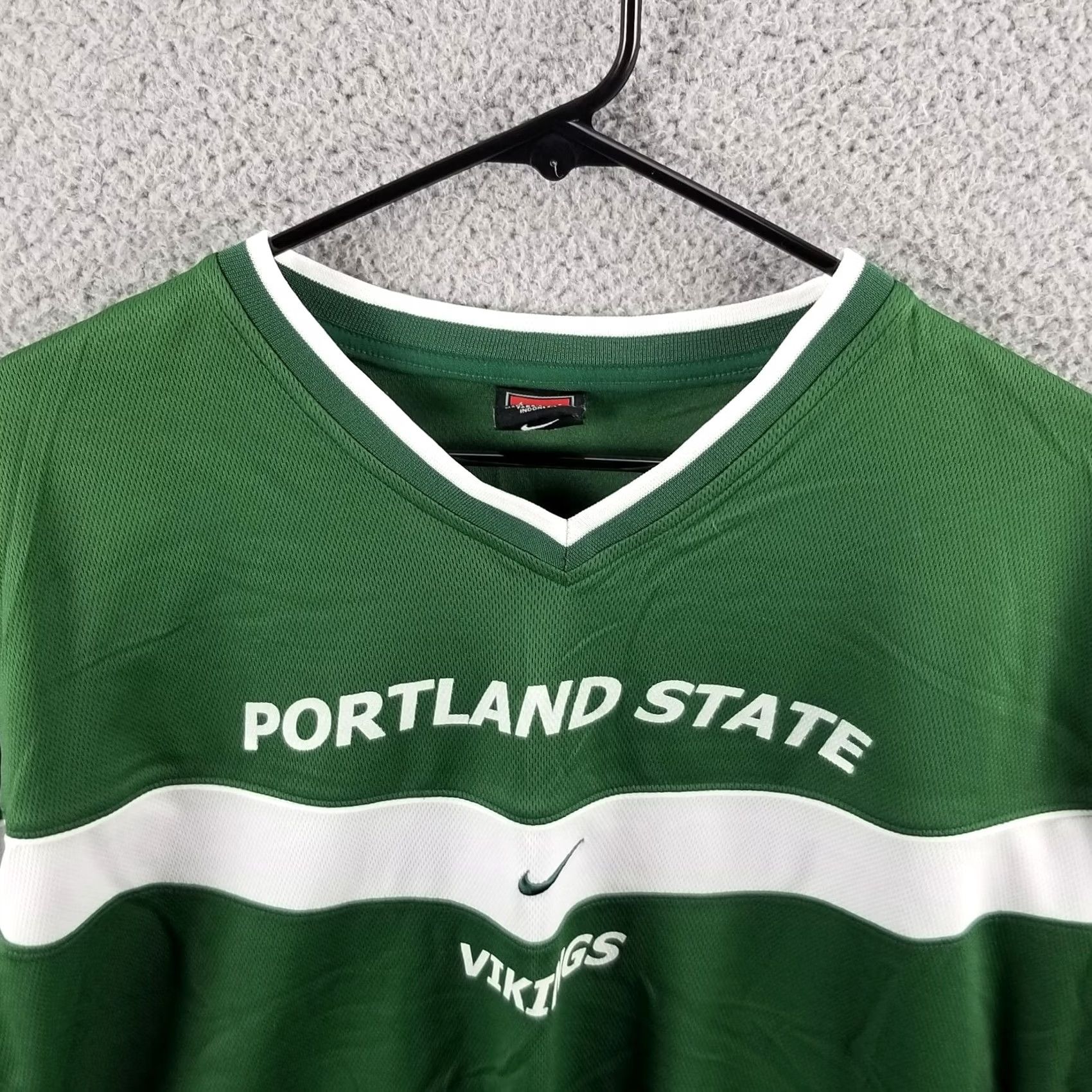 Nike Nike Portland State Jersey T-Shirt Men XL Green Swoosh Logo Center Swoosh Team Issue 2000s Short Sleeve Crew Neck Reg Adult XL Mens Size US XL / EU 56 / 4 - 4 Thumbnail