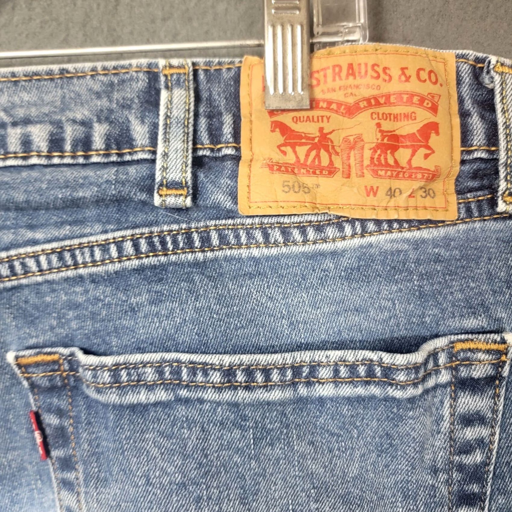 Levi's VINTAGE Levi's 505 Jeans Mens 40x30 Blue Regular Rise Mid 90s Retro Grunge Distressed Denim Pants Mens Regular Jeans Blue Levi's 505 Size US 40 / EU 56 - 4 Thumbnail