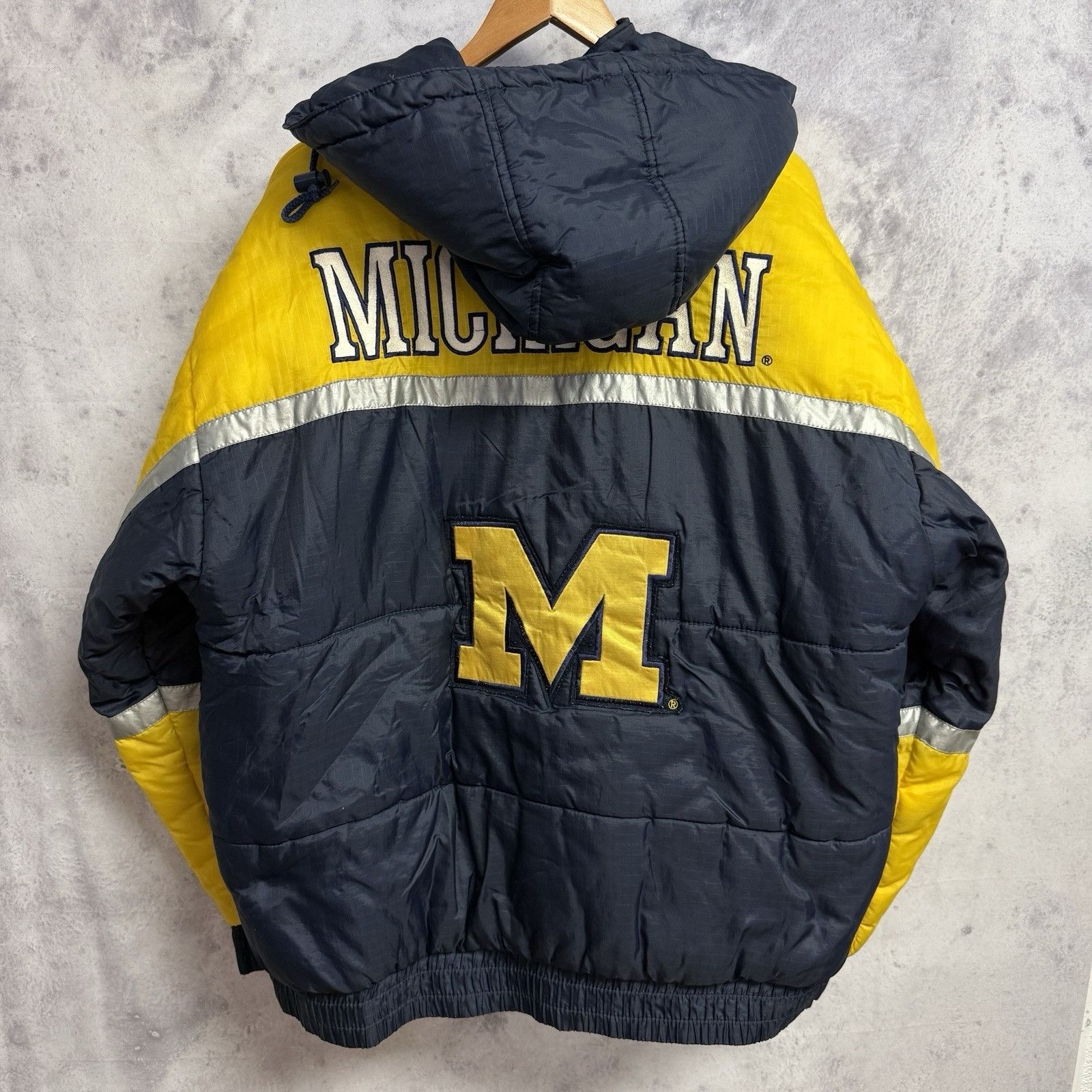 Pro Player Vintage Pro Player University of Michigan Reversible Puffer Size US XXL / EU 58 / 5 - 2 Thumbnail
