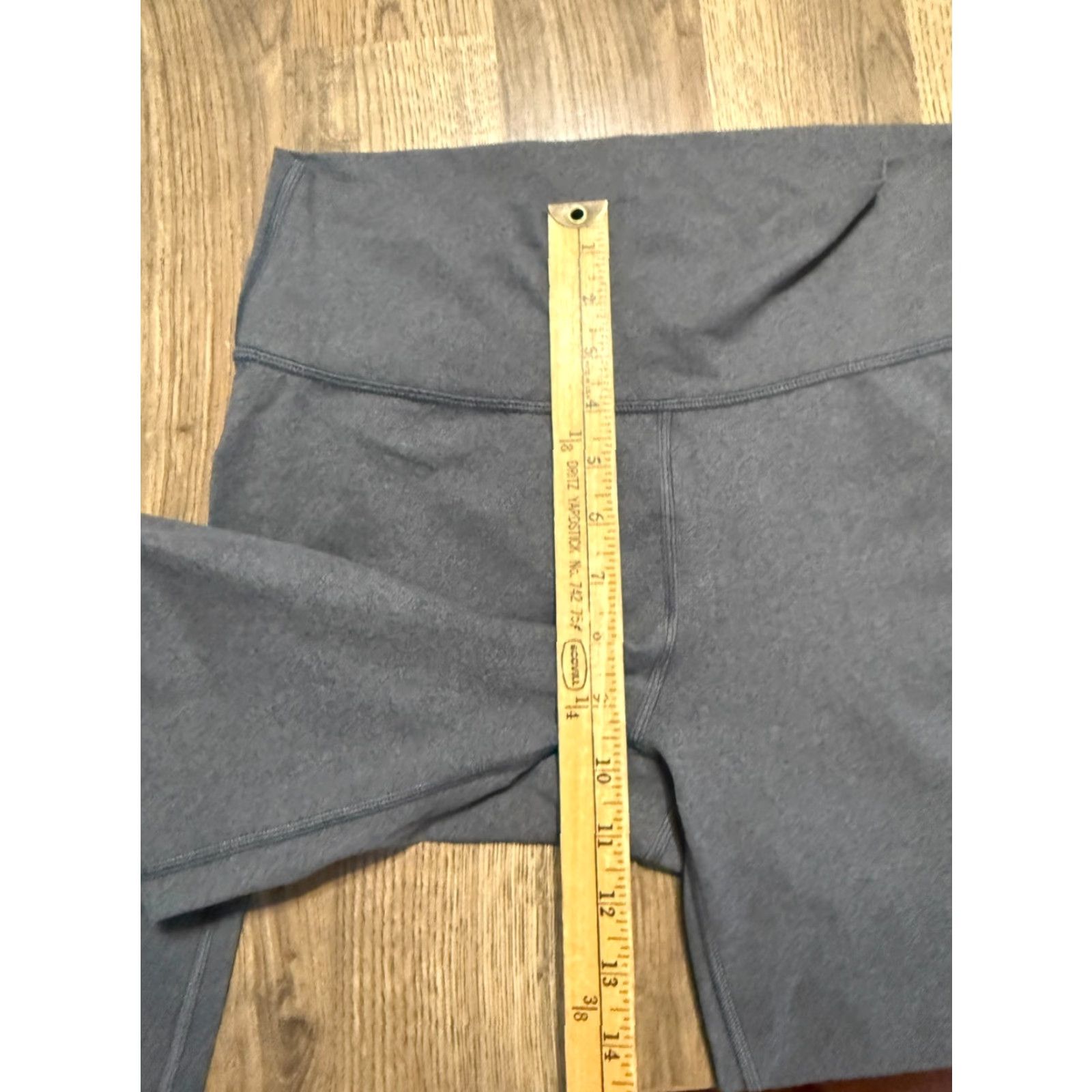 Fabletics Fabletics Leggings Women's Size Large Gray. Comfortable Pull On Casual Fit, Ankle, Regular, Solid, Pants, Modern, Fall Spring Summer, Men's? No. Size 36" / US 14 / IT 50 - 6 Thumbnail