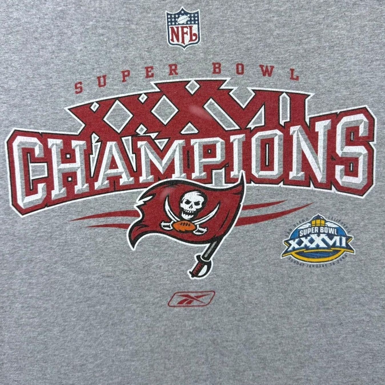 Reebok Reebok NFL Tampa Bay Buccaneers "Super Bowl XXXVII Champions" Grey T-Shirt L Mens Size US L / EU 52-54 / 3 - 4 Thumbnail