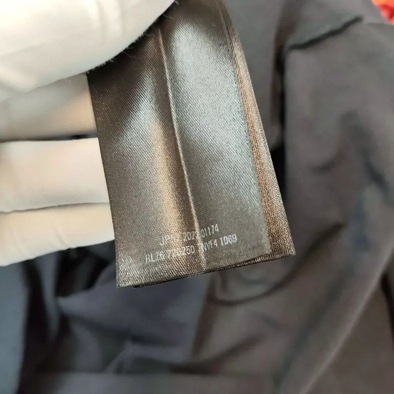 Balenciaga Balenciaga Cotton long sleeves in black and grey Size US L / EU 52-54 / 3 - 7 Thumbnail