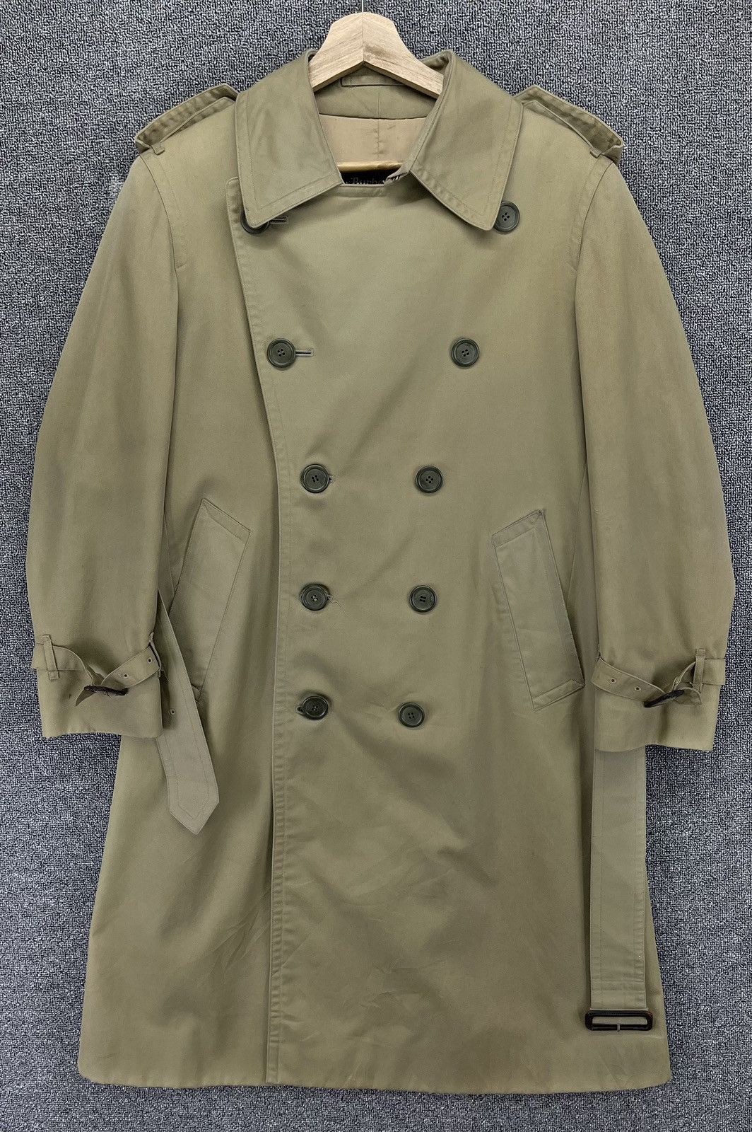 Burberry Vintage Burberry Trench Coats Long Jacket Size M / US 6-8 / IT 42-44 - 1 Thumbnail