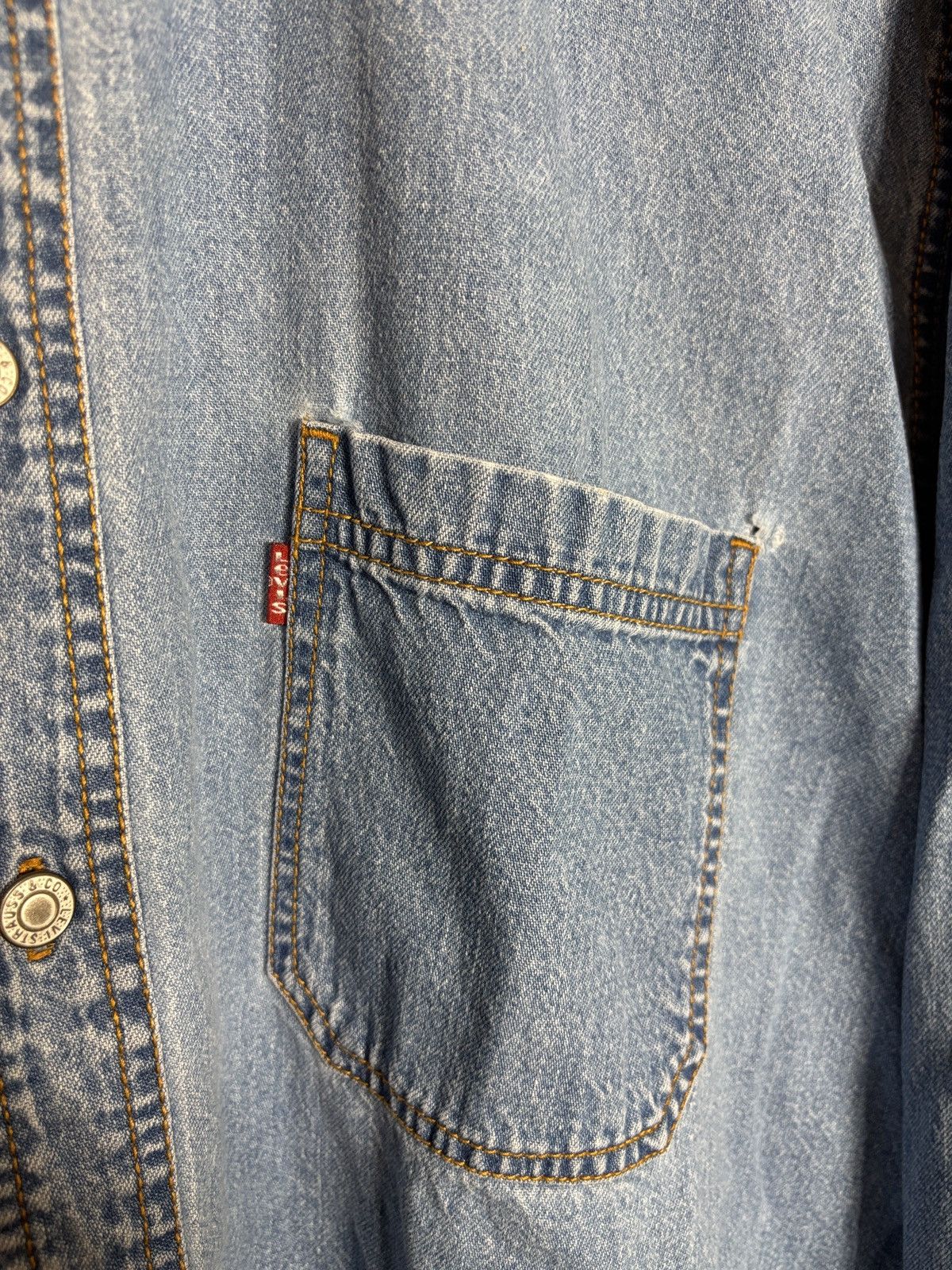 Levi's Vintage Levi’s Red Tab Denim Shirt Button Up Distressed XXL Size US XXL / EU 58 / 5 - 3 Thumbnail
