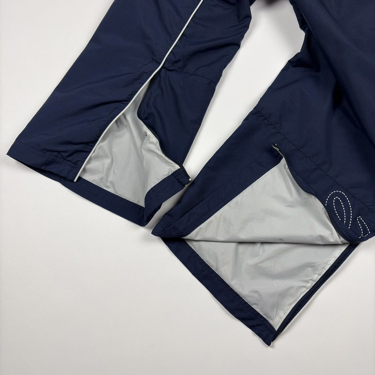 Nike Nike Vintage Nylon Sweatpants Drill Y2K Size US 33 - 11 Thumbnail