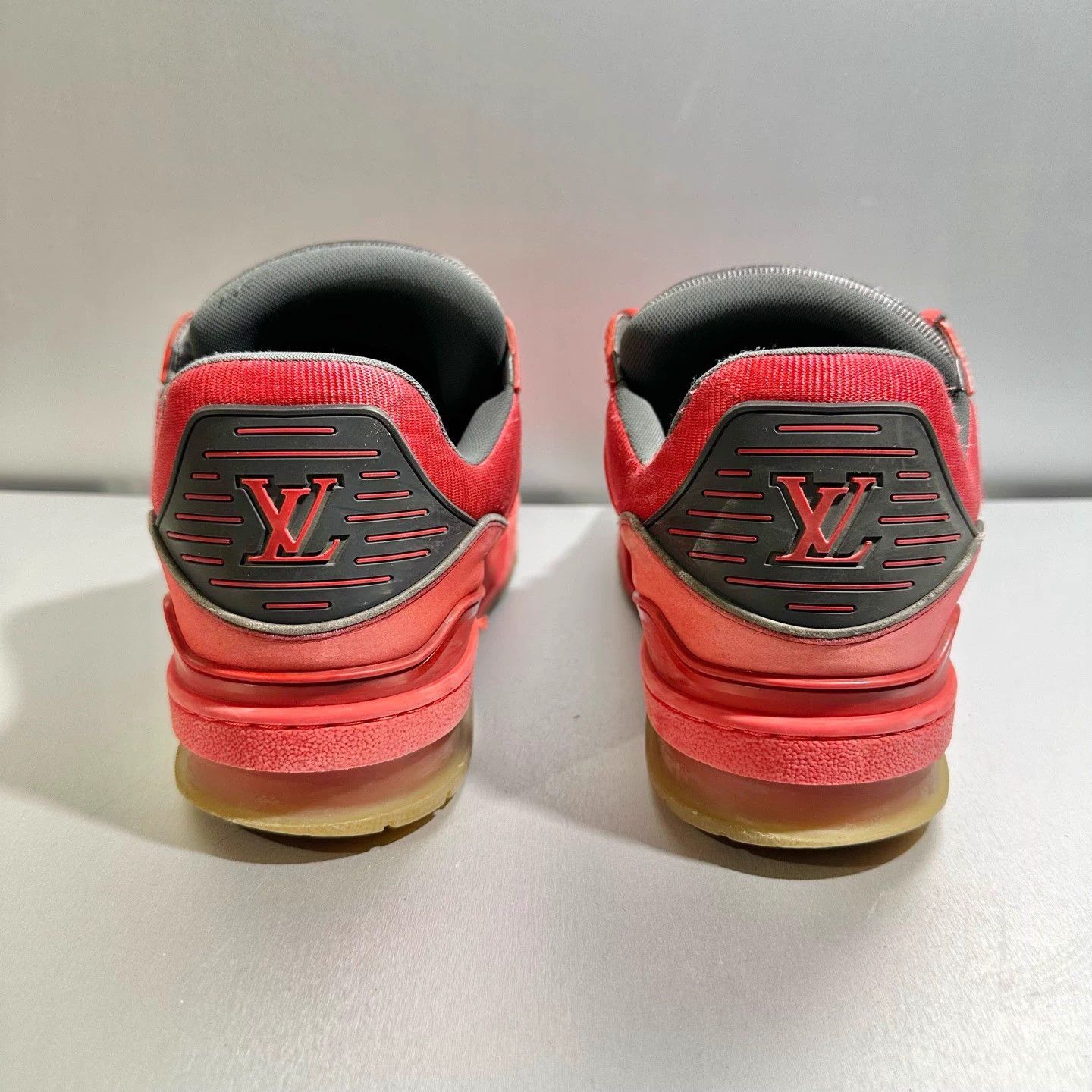 Louis Vuitton LV Trainer Red Lobster Sneakers 8.5/42.5 Size US 8.5 / EU 41-42 - 5 Thumbnail