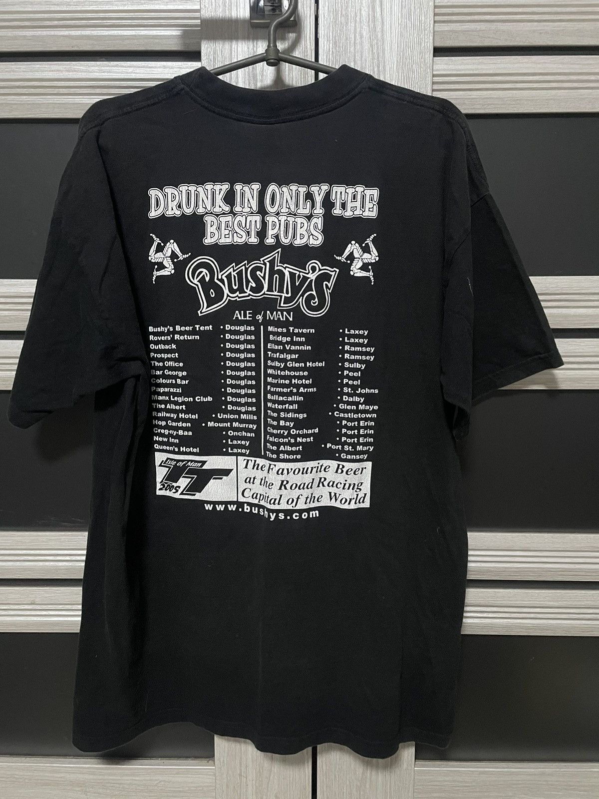 Vintage Bushy’s Beer Isle of Man 2005 Vintage Graphic Promo Tee XL Size US XL / EU 56 / 4 - 2 Thumbnail