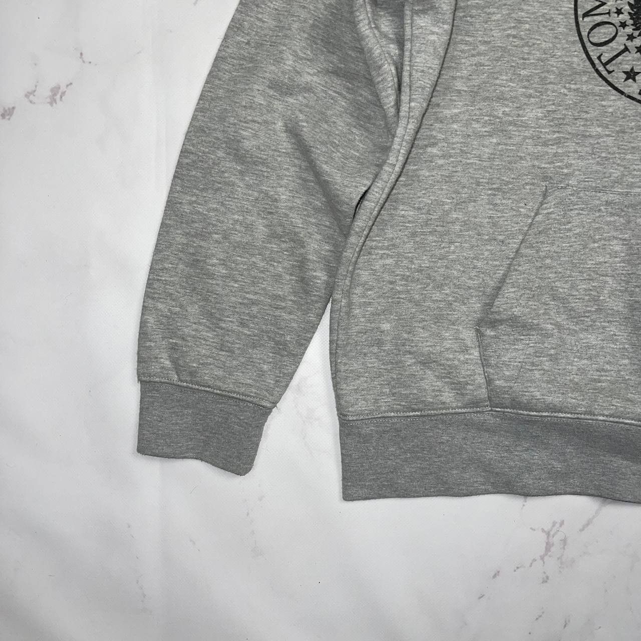 Vintage Ramones Band Hoodie Punk Rock Graphic Sweatshirt Size US S / EU 44-46 / 1 - 10 Thumbnail