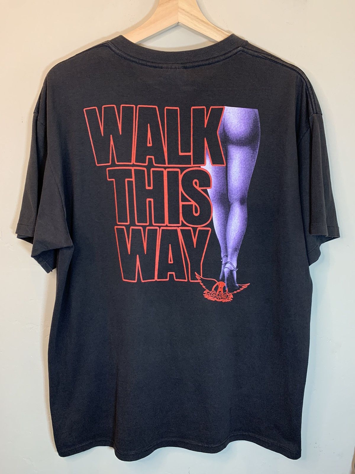 Band Tees × Vintage *RARE* Vintage 1980’s Aerosmith Walk This Way USA-Made Shirt Size US XL / EU 56 / 4 - 2 Thumbnail