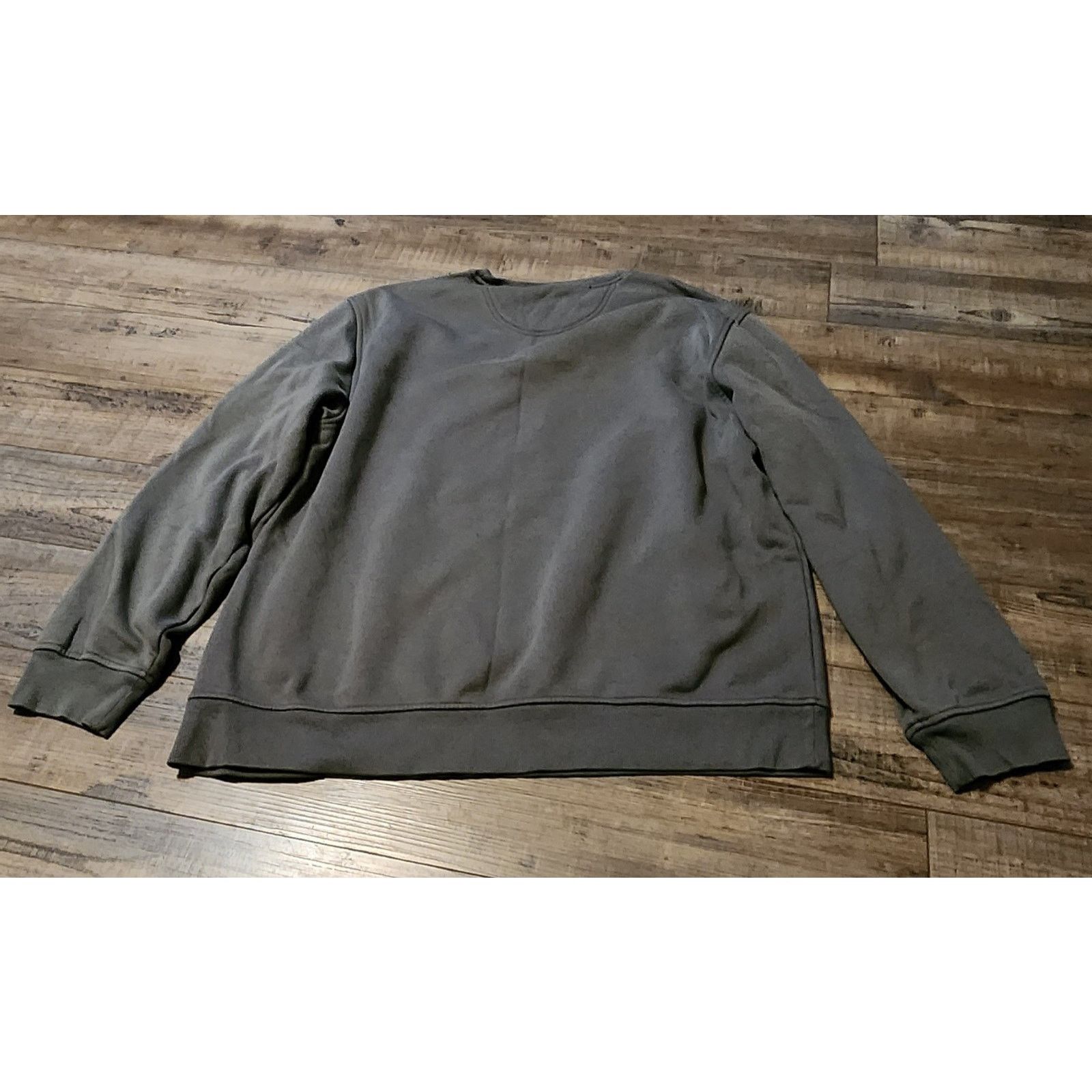 Izod IZOD Grey Fleece Swearshirt XL Pre-owned 1391 Size US XL / EU 56 / 4 - 5 Thumbnail