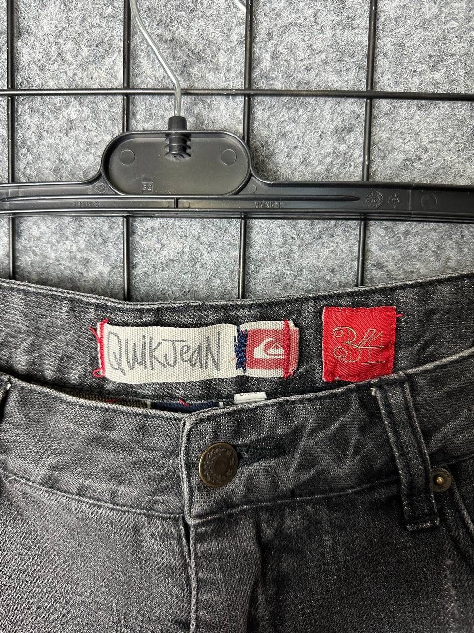 Quiksilver Quiksilver denim shorts size 34 relaxed fit Size US 34 / EU 50 - 5 Thumbnail