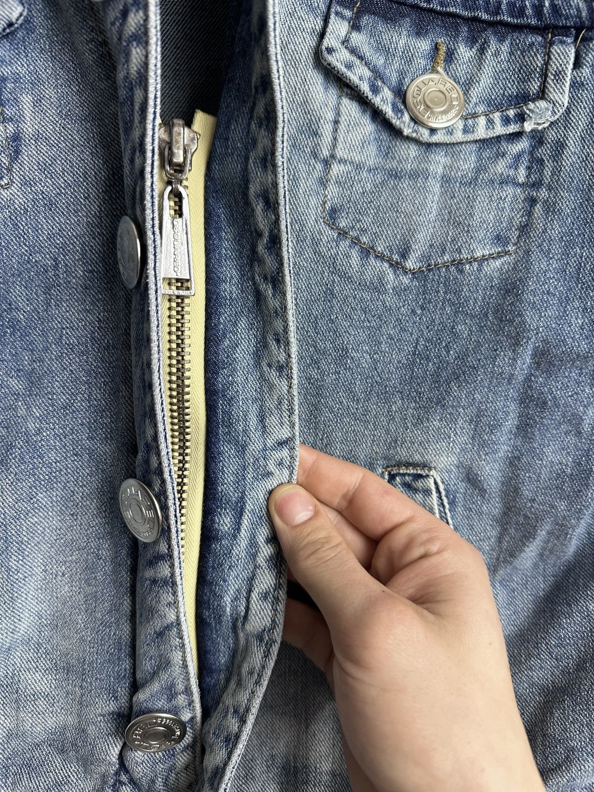 Dsquared2 Rare Cropped Distressed Dsquared2 Denim Vest Runway SS2005 Size US L / EU 52-54 / 3 - 5 Thumbnail